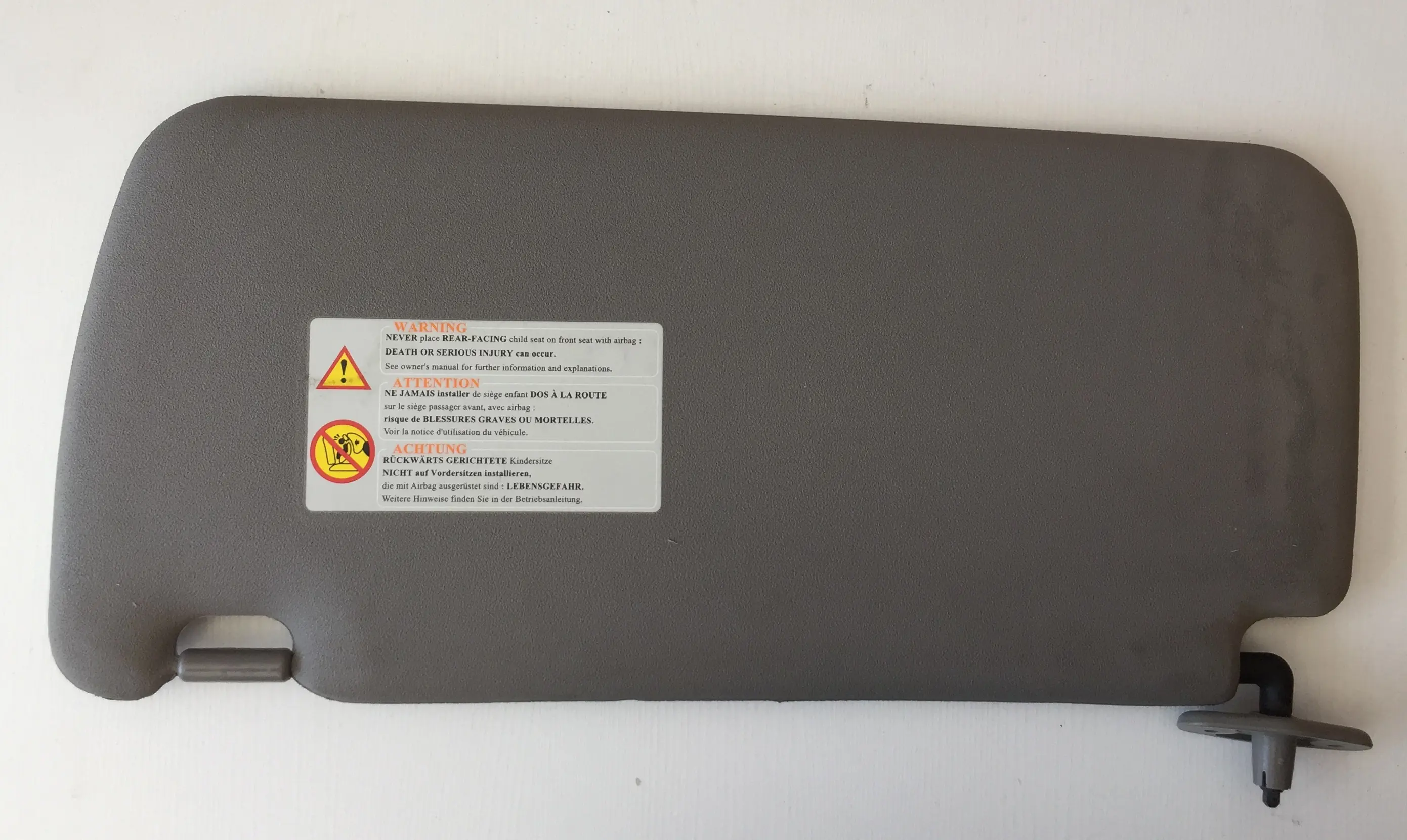 آفتابگیر داخل پیکاپ