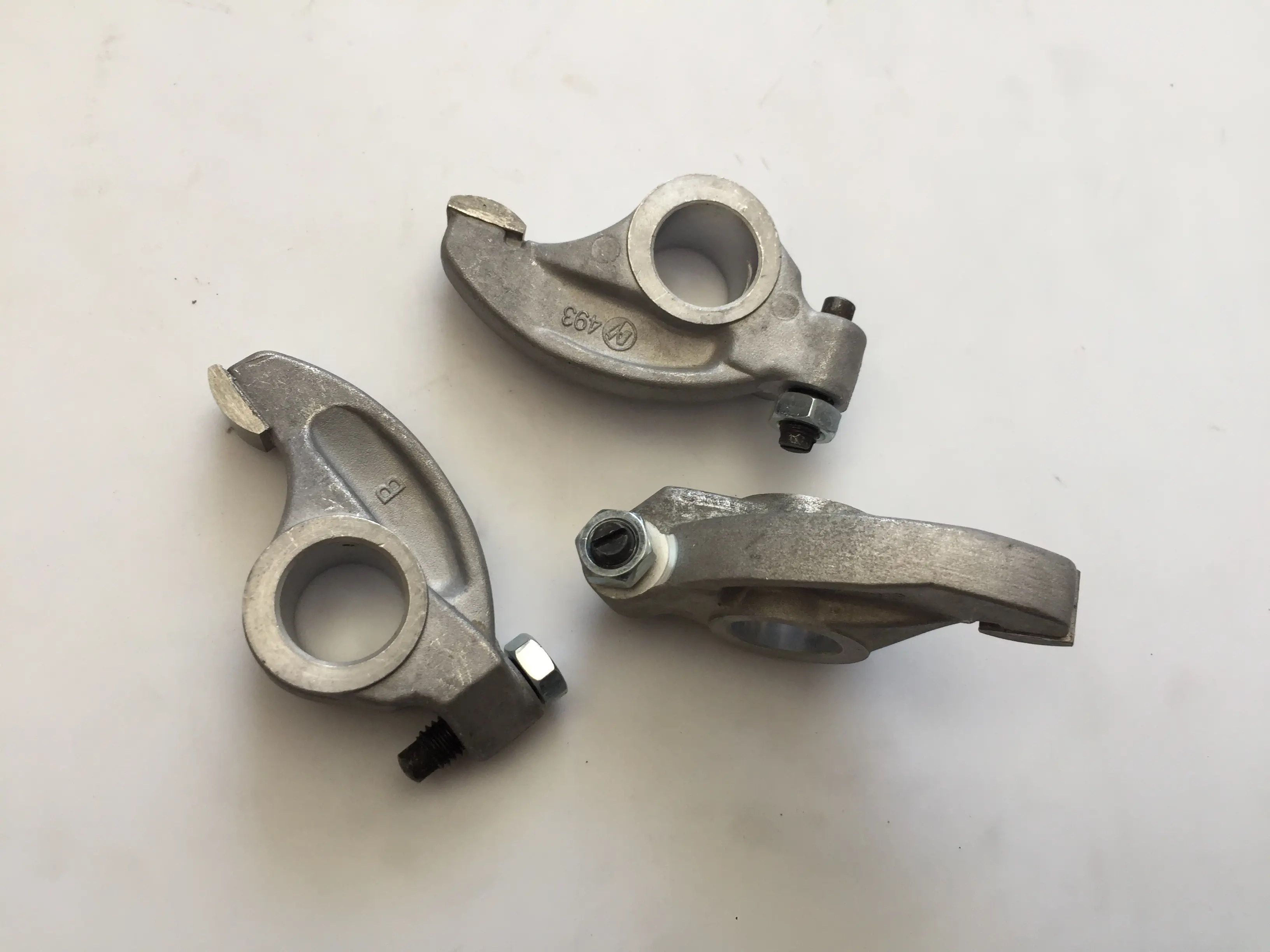 انگشتی سوپاپ نیسان دیزل - 2