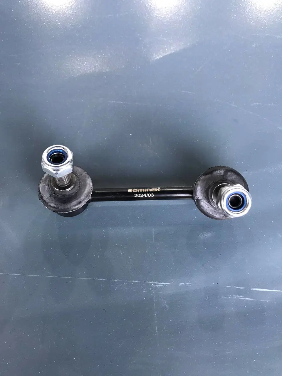 بازوئی چپ میل تعادل عقب ام وی ام SOMINEK X33