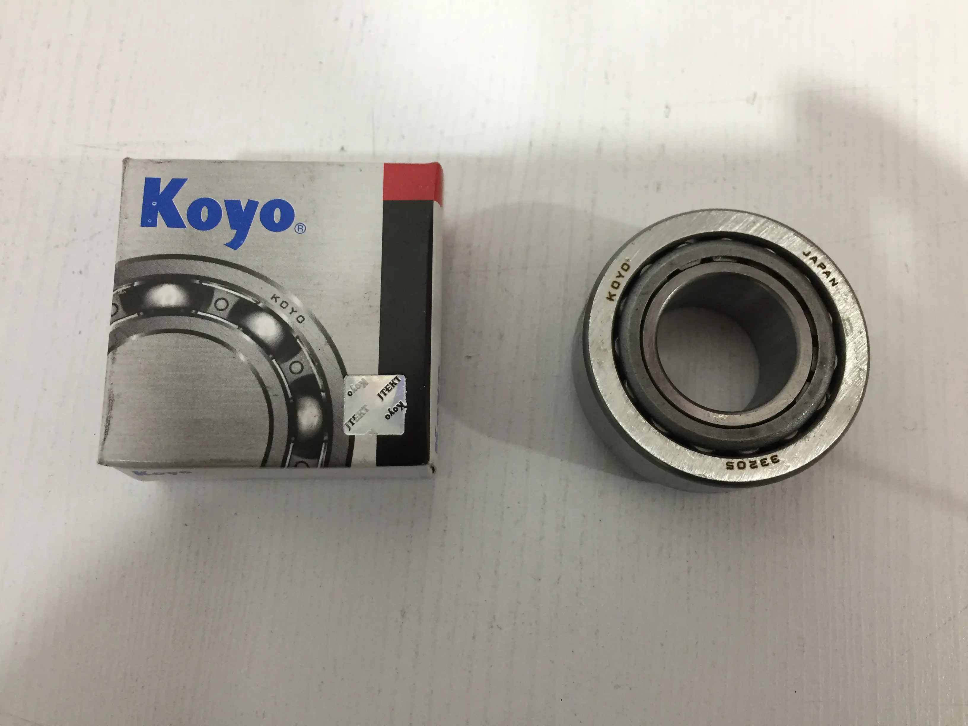 بلبرینگ چرخ جلو نیسان دیسکی کوچک 33205 KOYO 