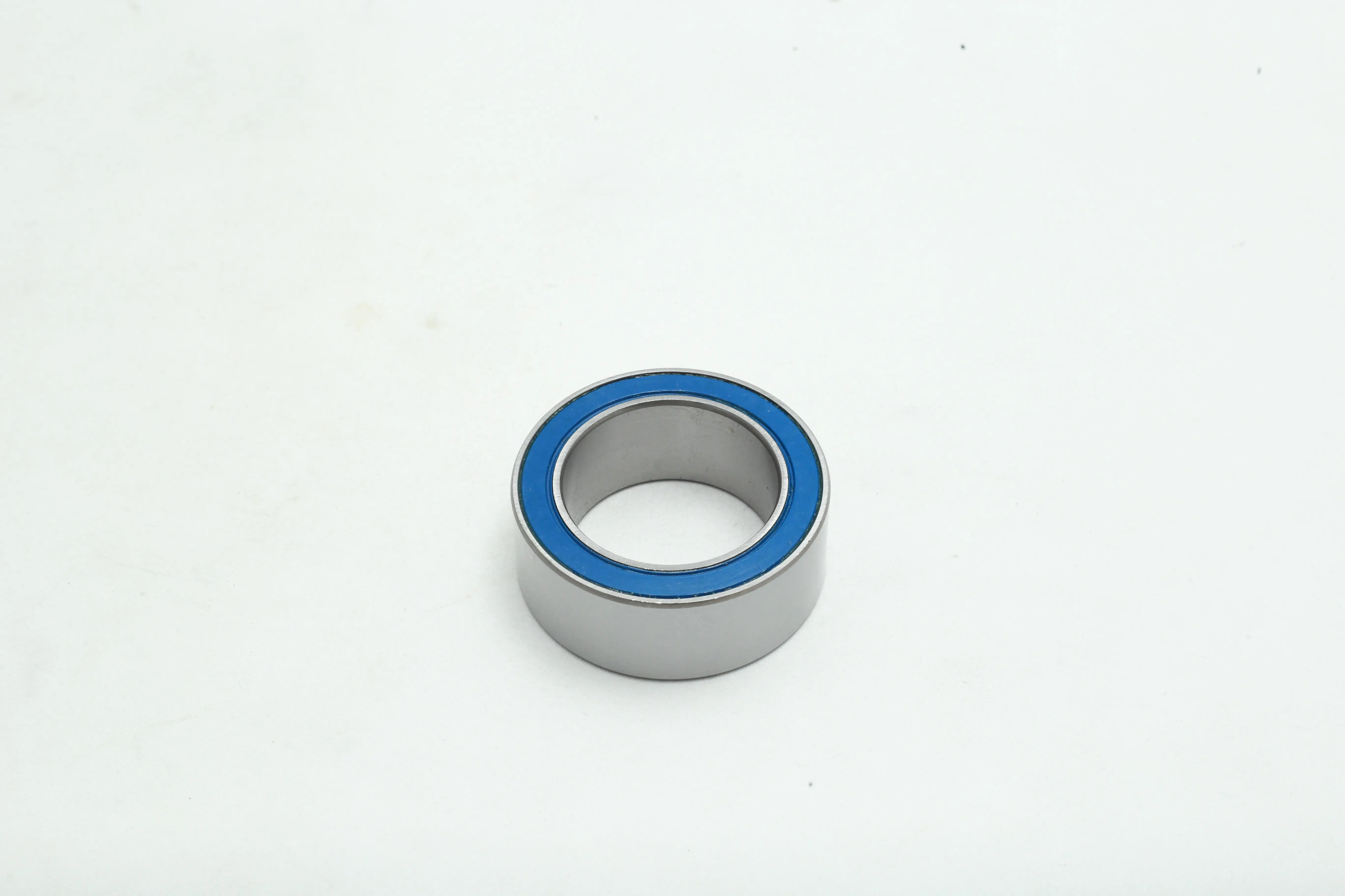 بلبرینگ کولر پژو 206 IPNC 355220