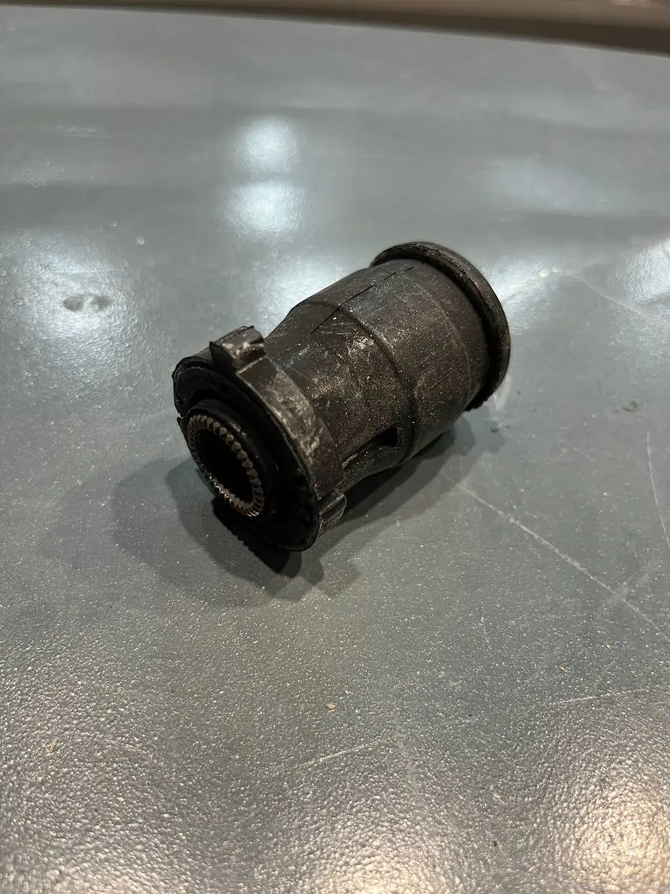 بوش جلوئی طبق جلو ام وی ام SOMINEK X33