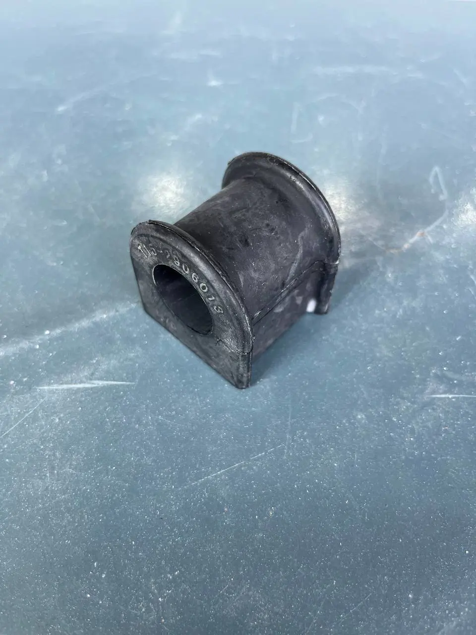 بوش لاستیکی میل تعادل جلو تیگو7 SOMINEK