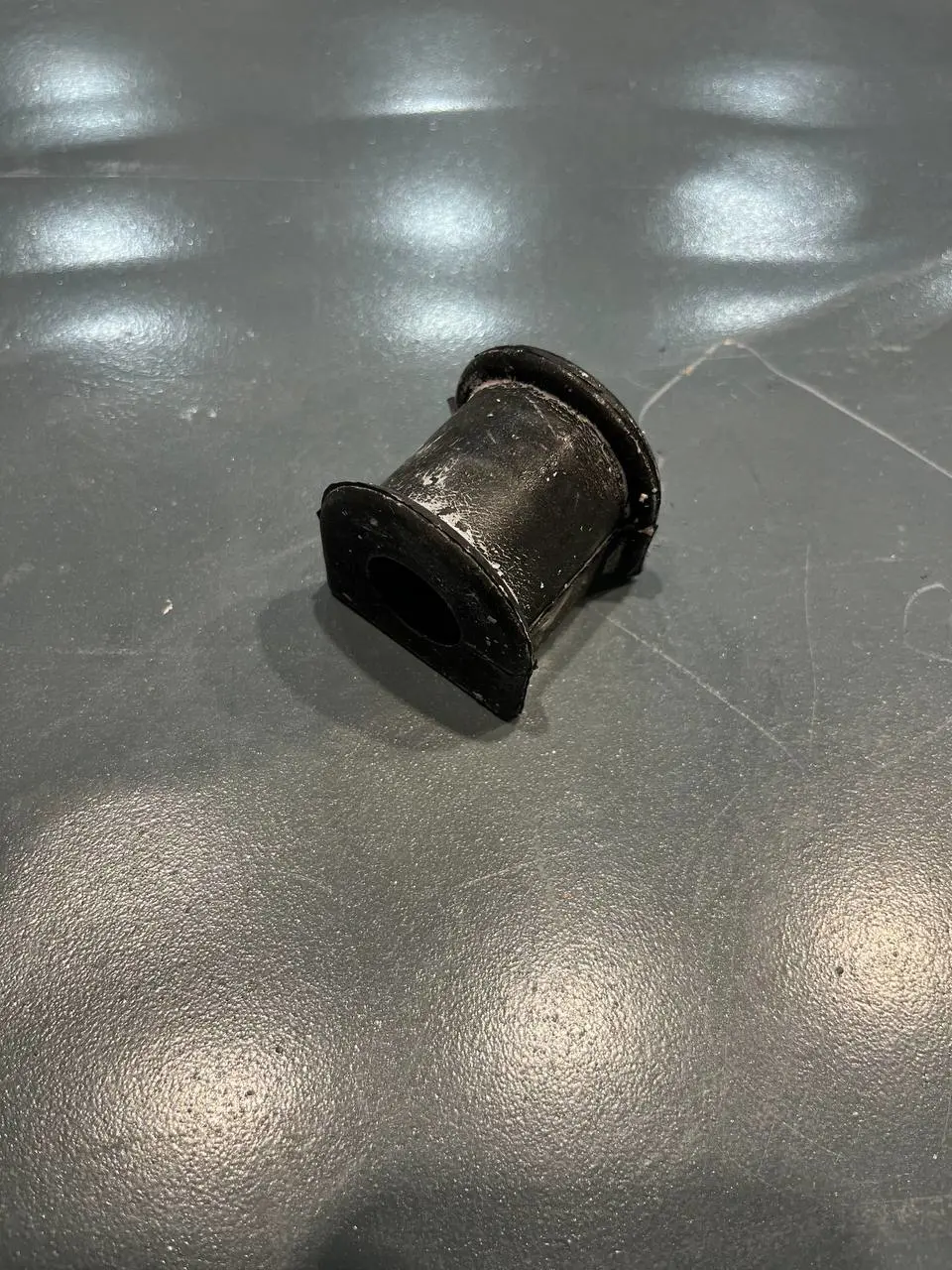 بوش میل تعادل جلو ام وی ام  SOMINEK X33