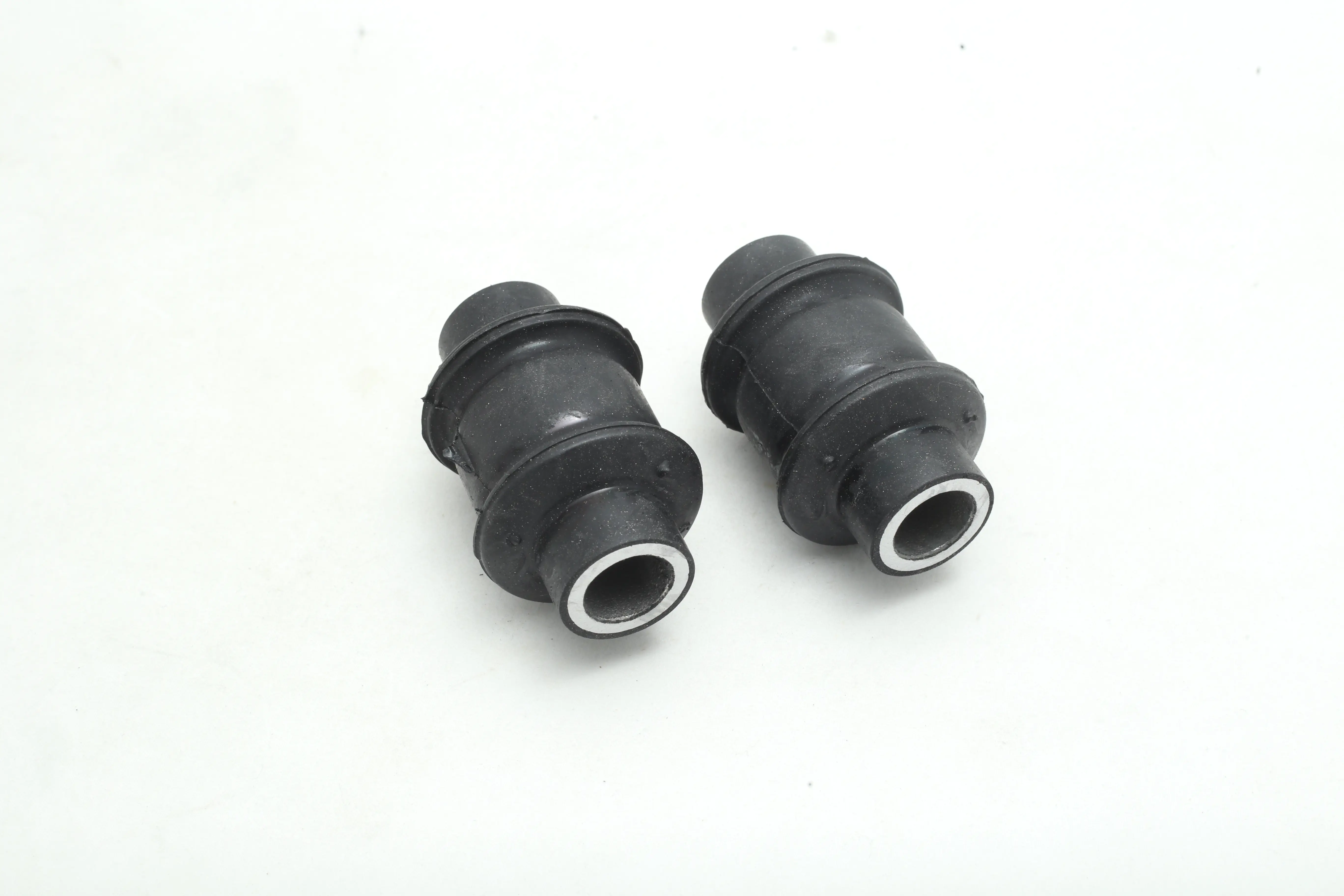 بوش پایه کمک عقب پژو 206 پایین زمرد یدک