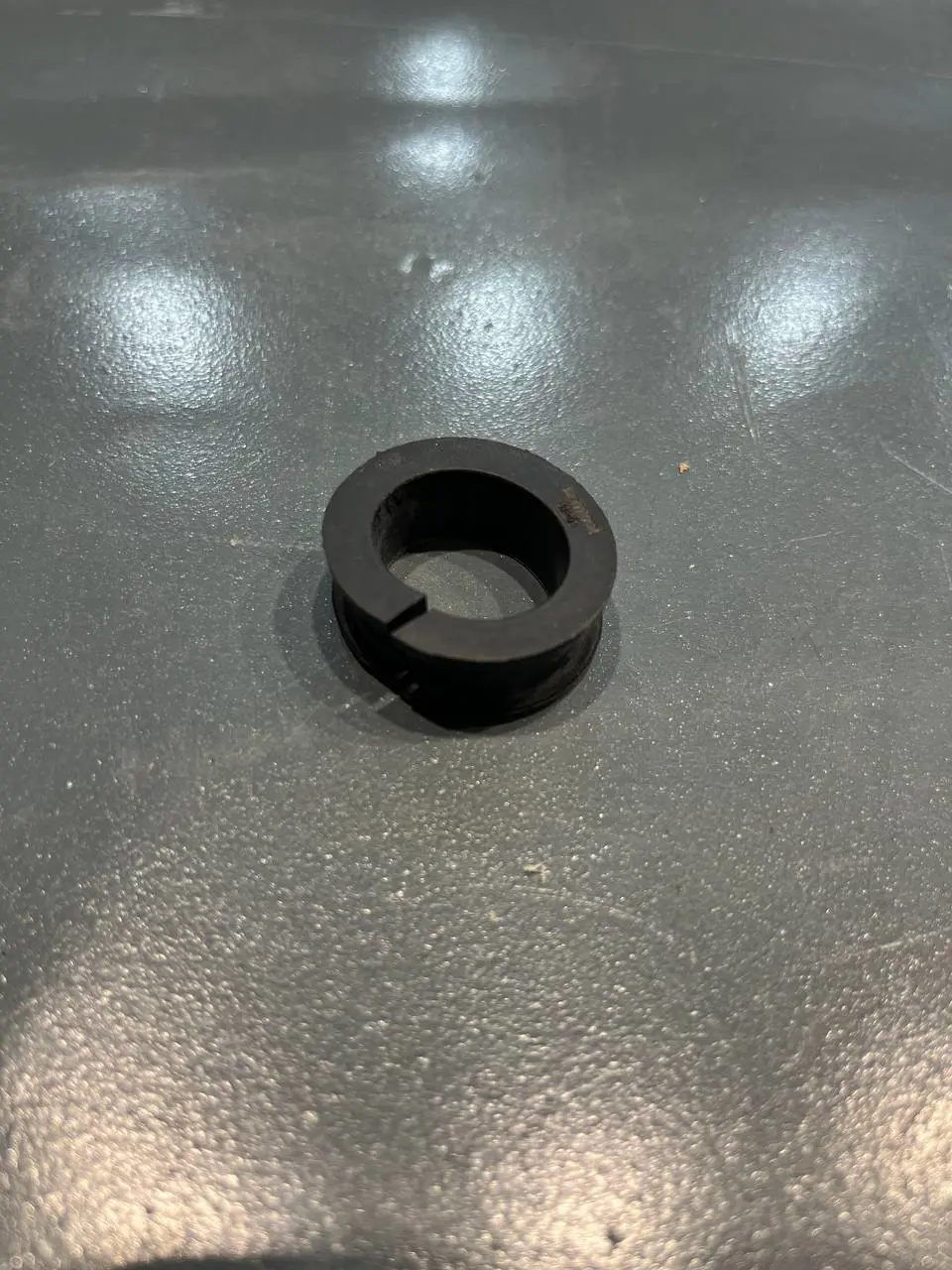 بوش پلاستیکی ام وی ام SOMINEK X33