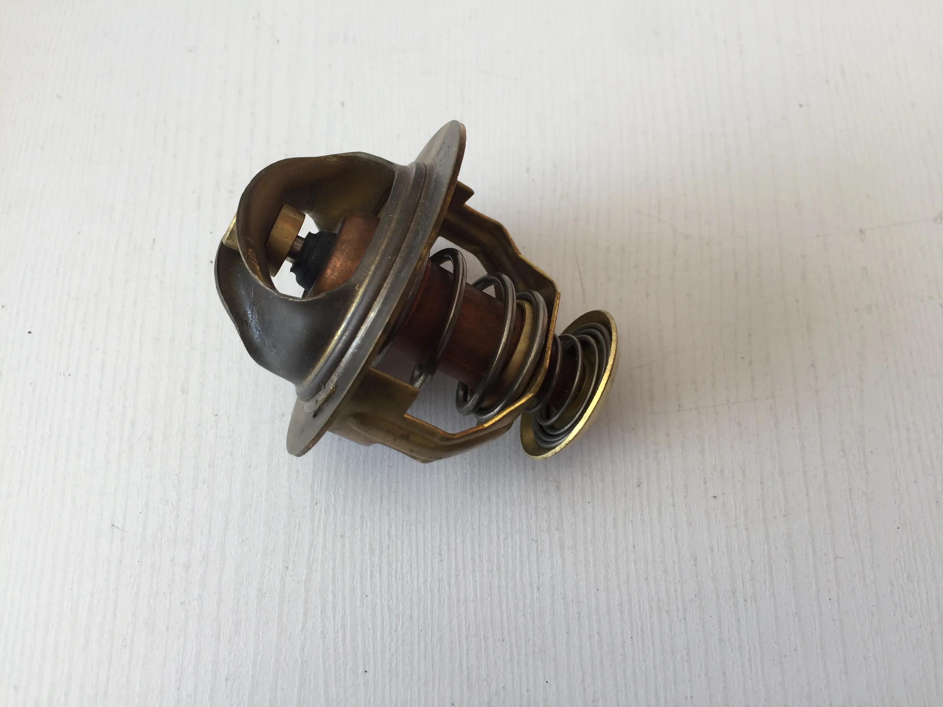 ترموستات پاترول 6 سیلندر NISSAN MOTOR اصلی