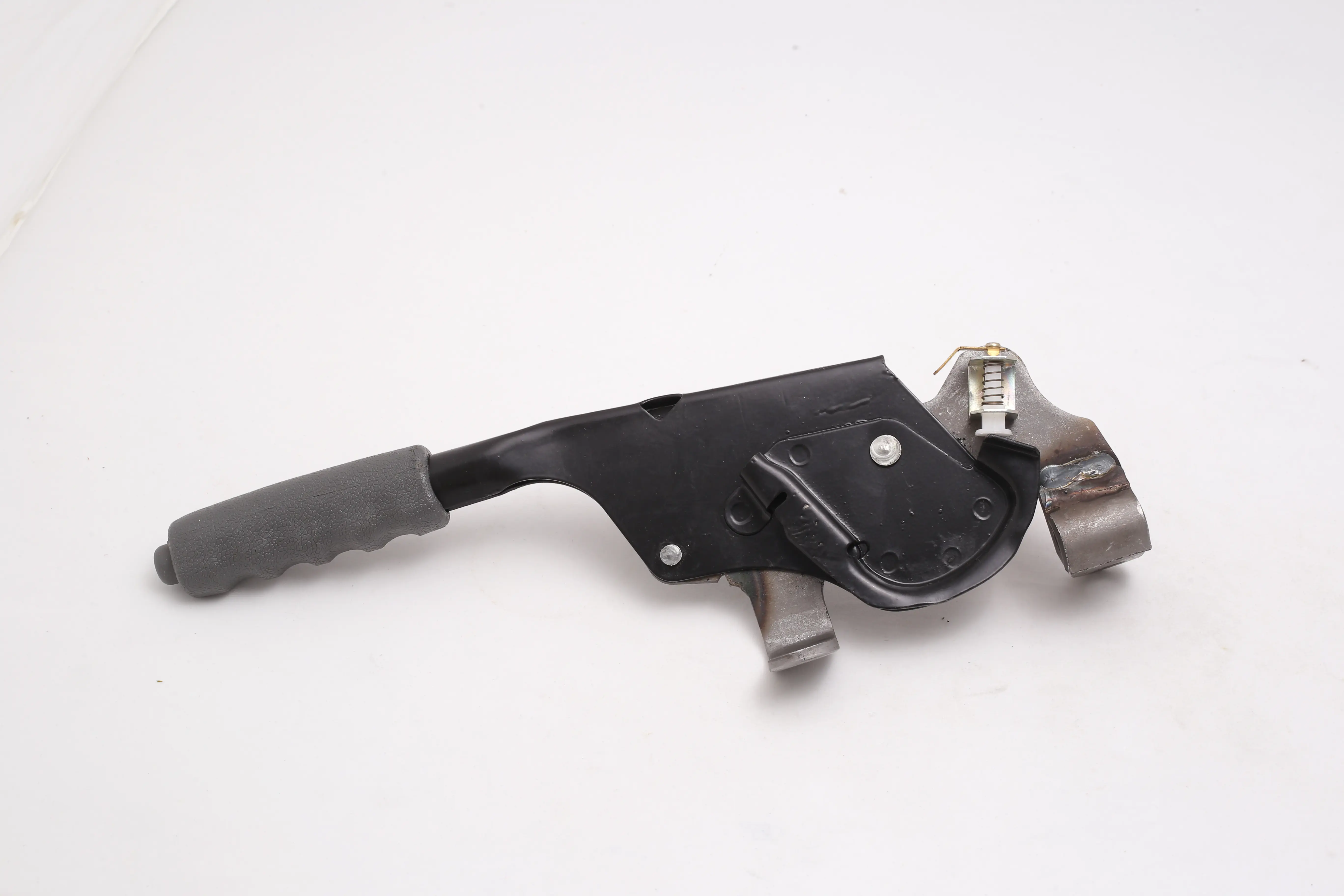 تفنگی ترمزدست پراید HIC