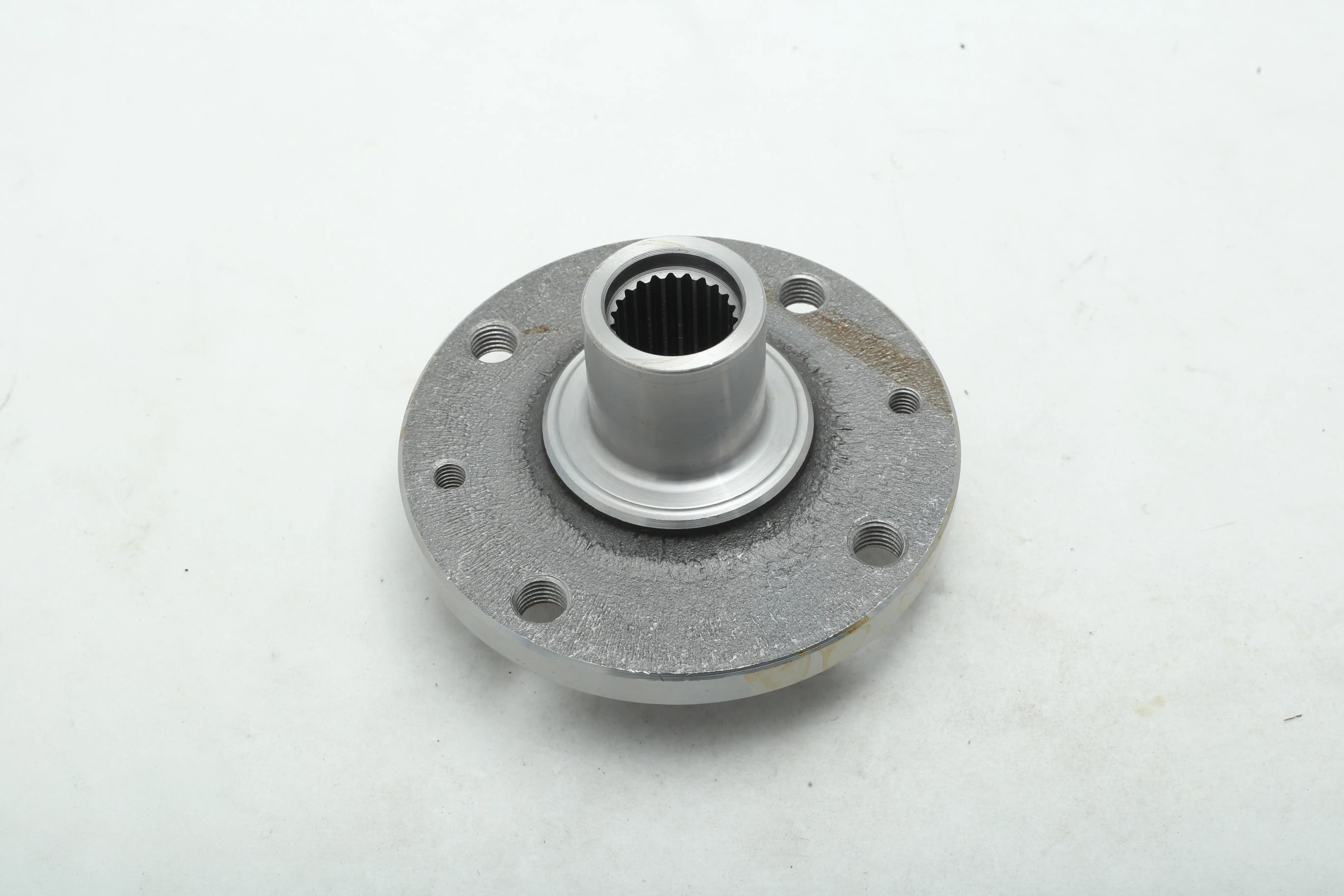 توپی چرخ جلو تندر 90 چکاد