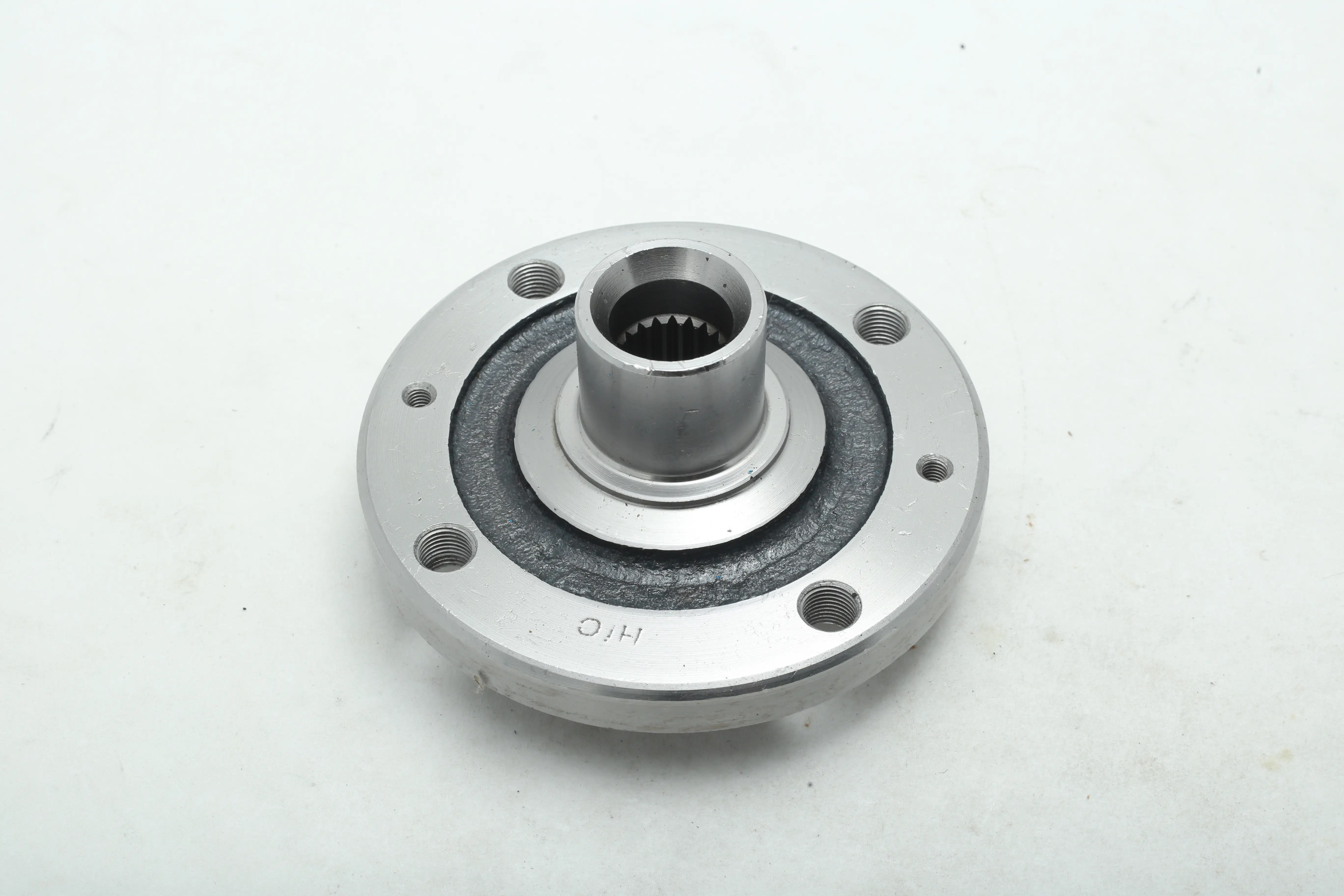 توپی چرخ جلو پژو 206 تیپ 2 ایساکو