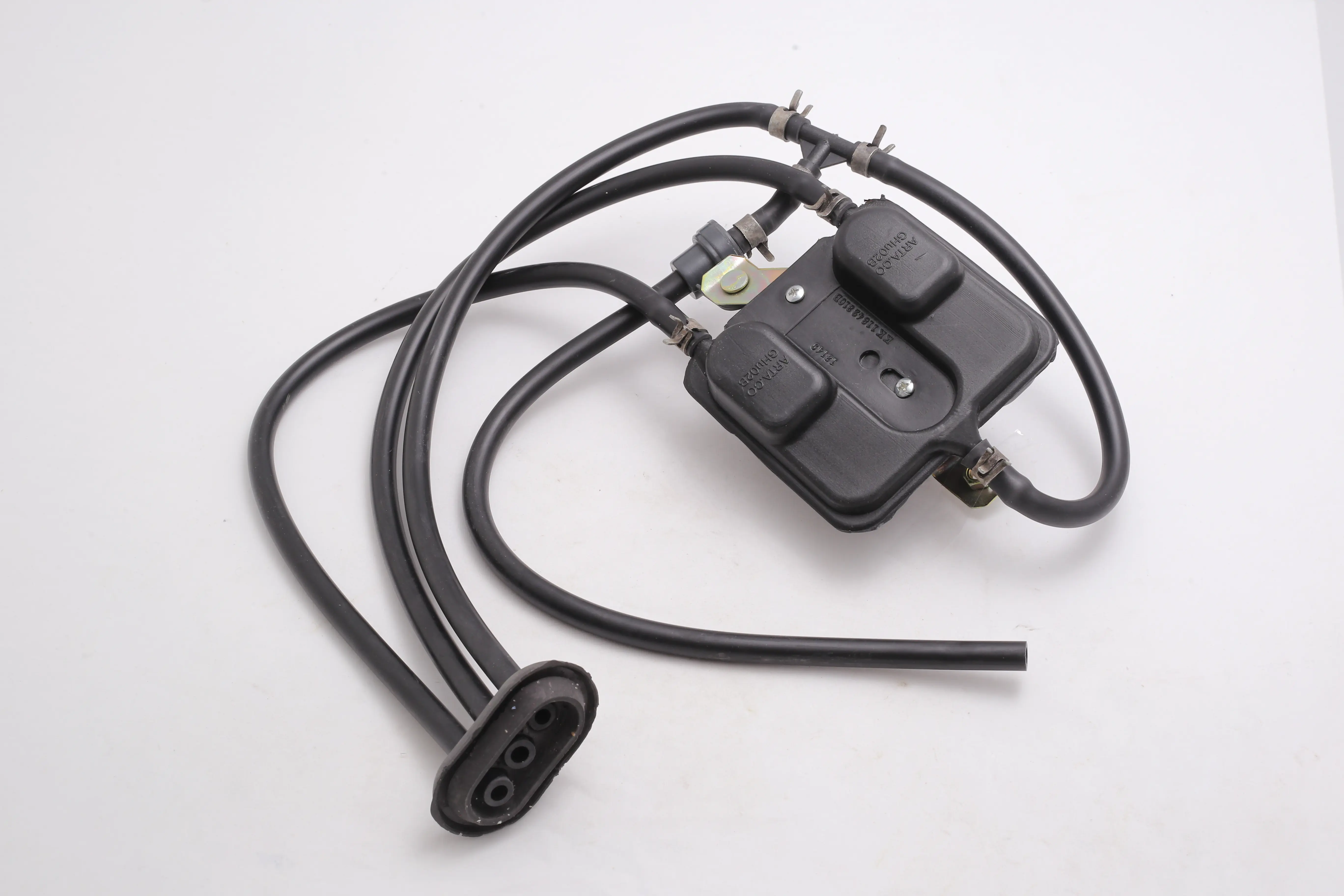 حبابگیر بنزین پراید کاربرات HIC