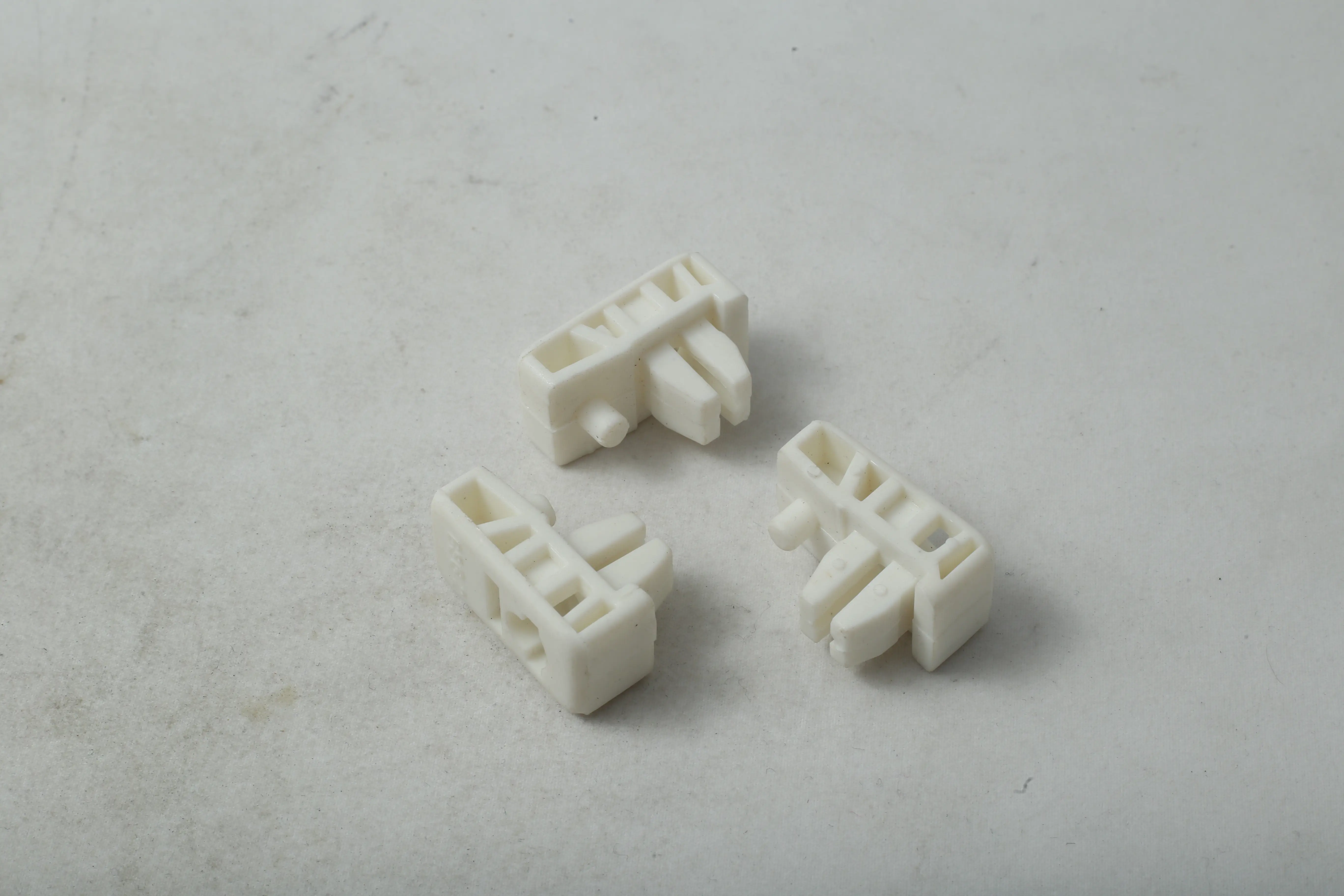 خار دستگیره سقف پژو 405