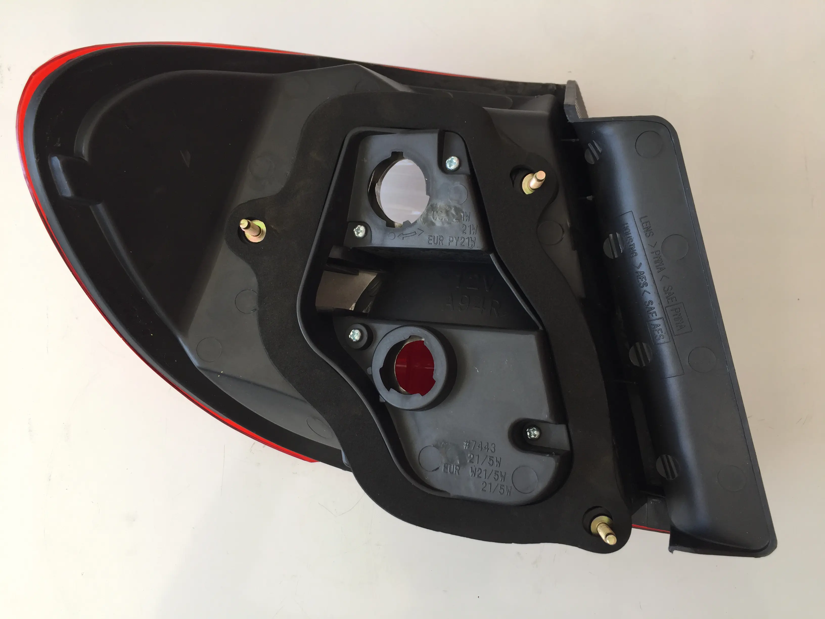 خطر رو گلگیر عقب ماکسیما راست