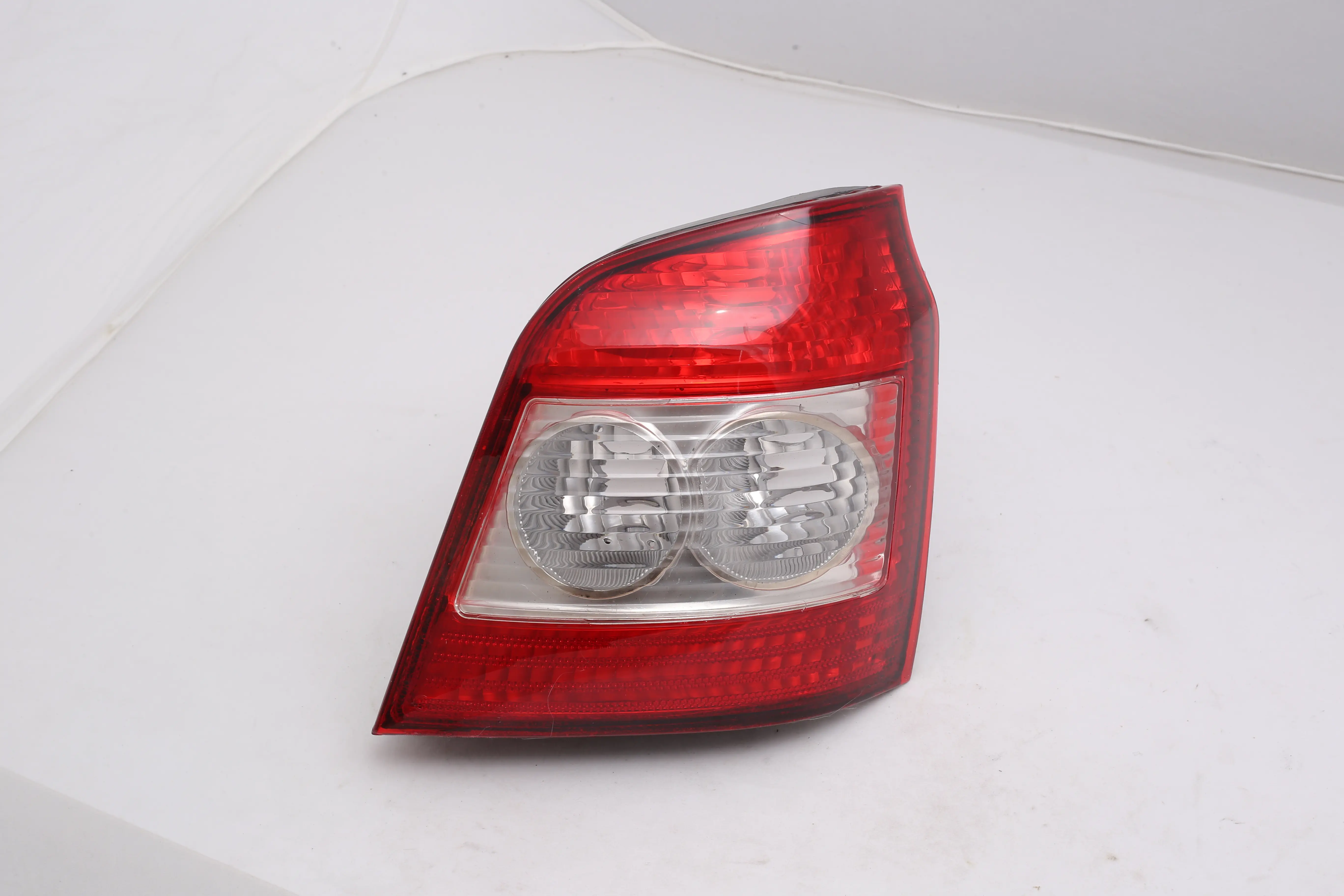 خطر عقب 111 راست HIC