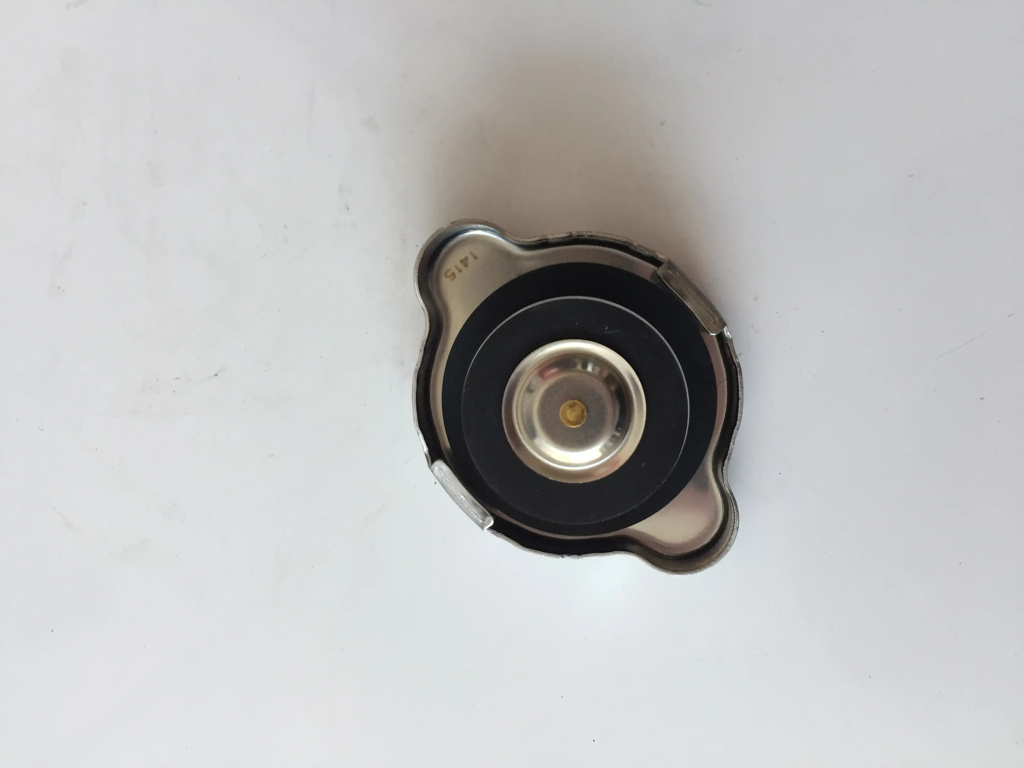 درب رادیات ماکسیما NISSAN MOTOR اصلی - 2