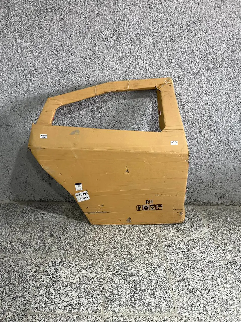 درب عقب سمت راست آریزو6 SOMINEK