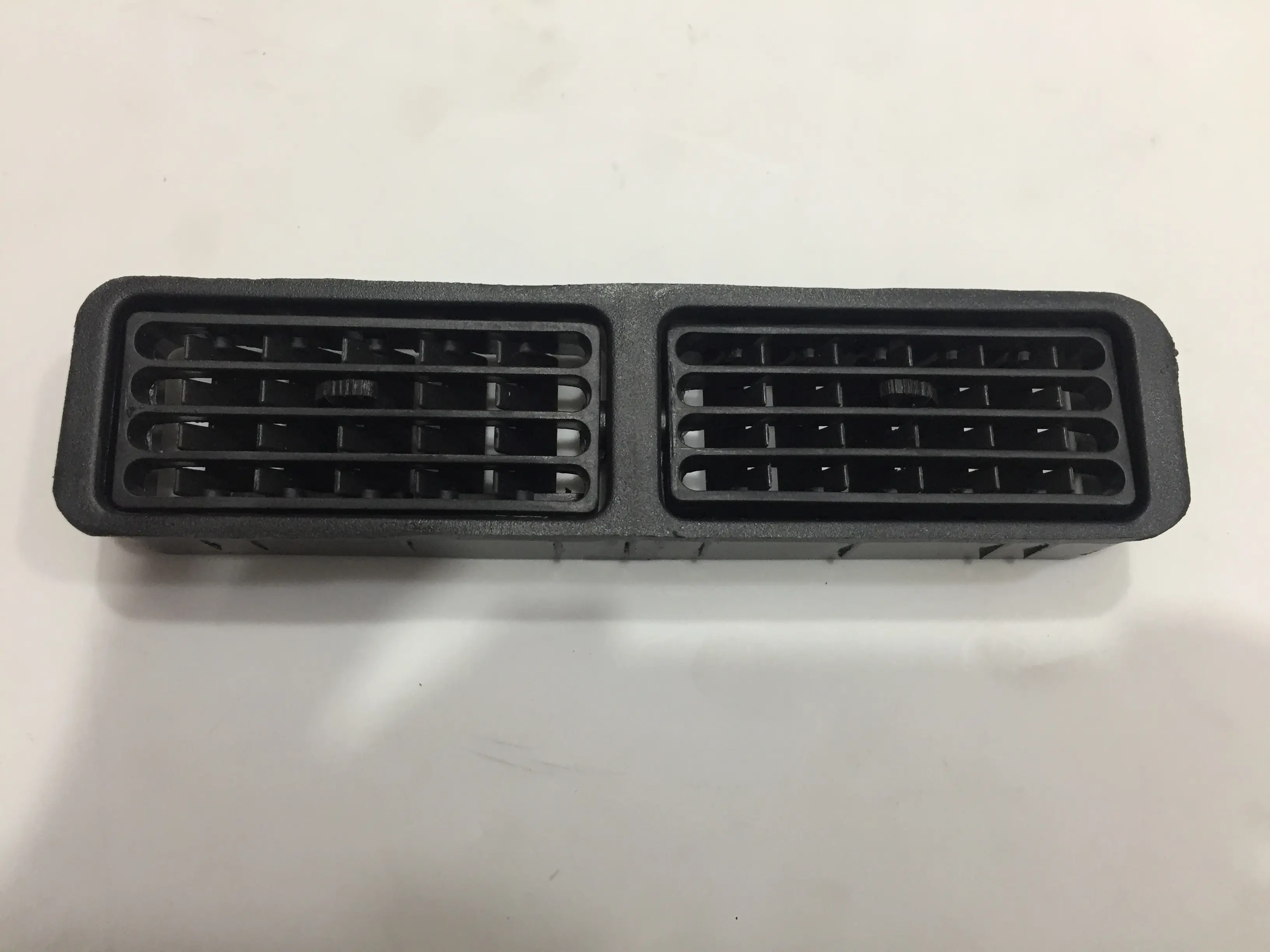 دریچه کولر پاترول وسط