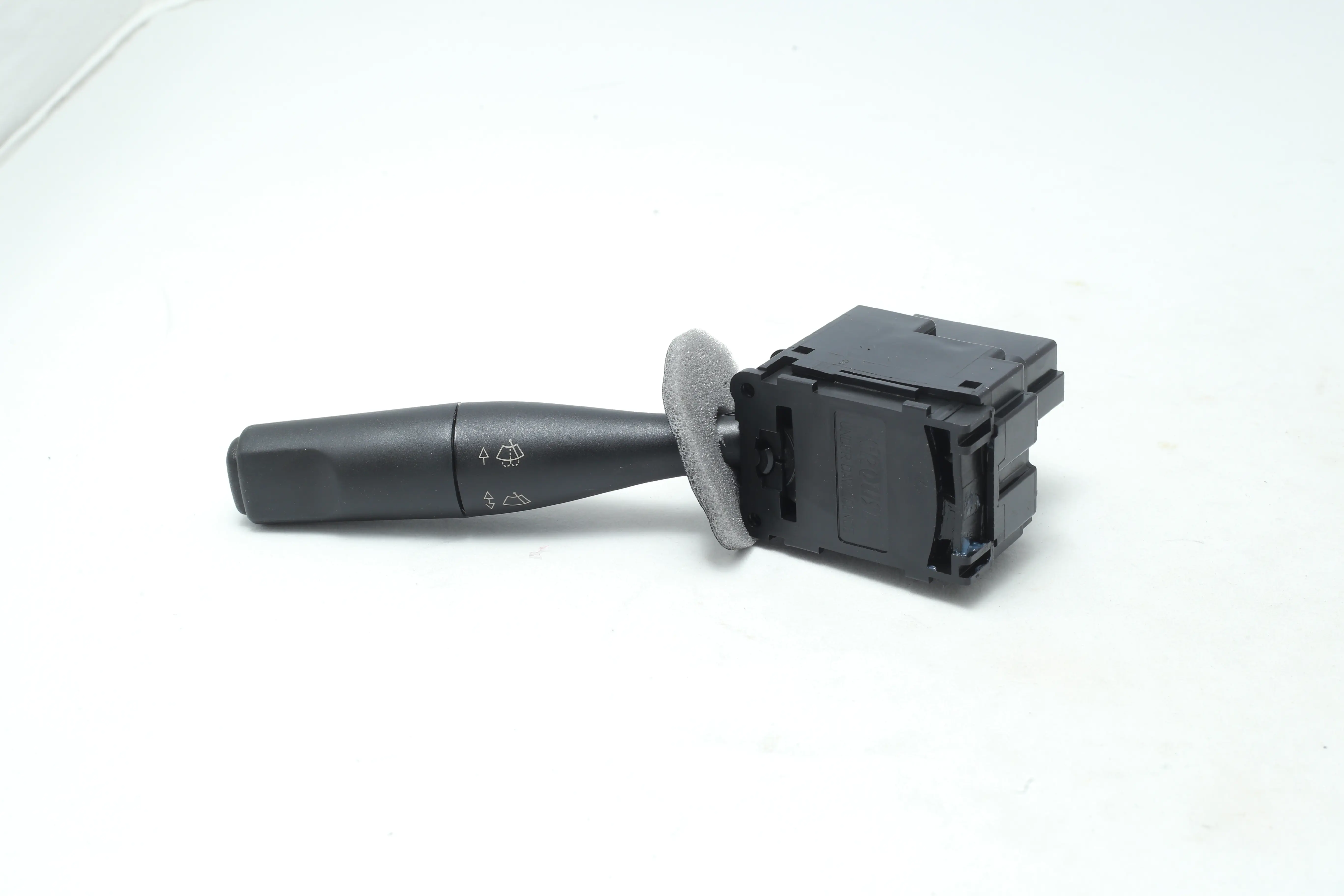 دسته برف پاک کن سمند کروز