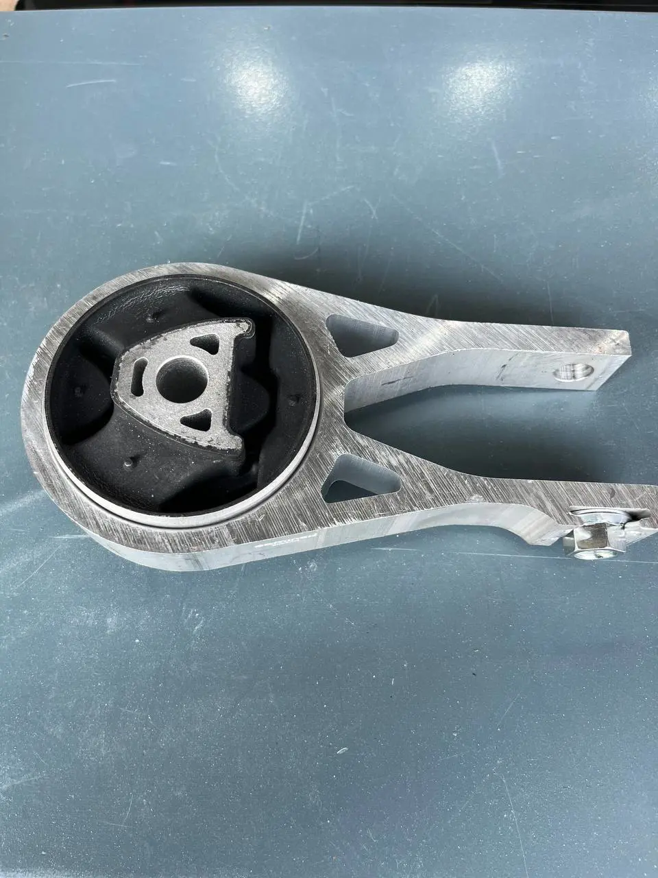 دسته موتور پایینی عقب تیگو7 SOMINEK