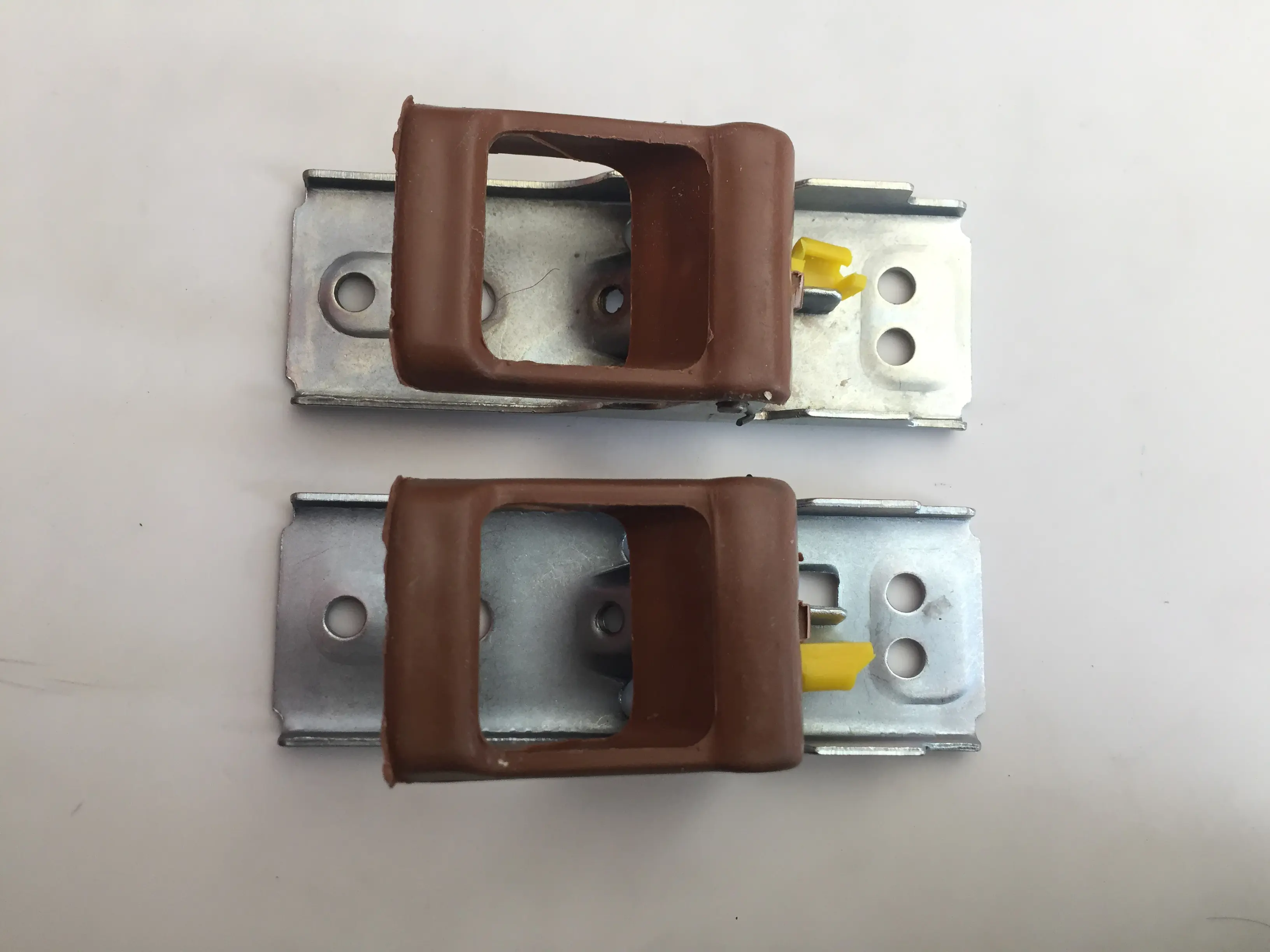 دستگیره درب بازکن داخل پاترول کرم