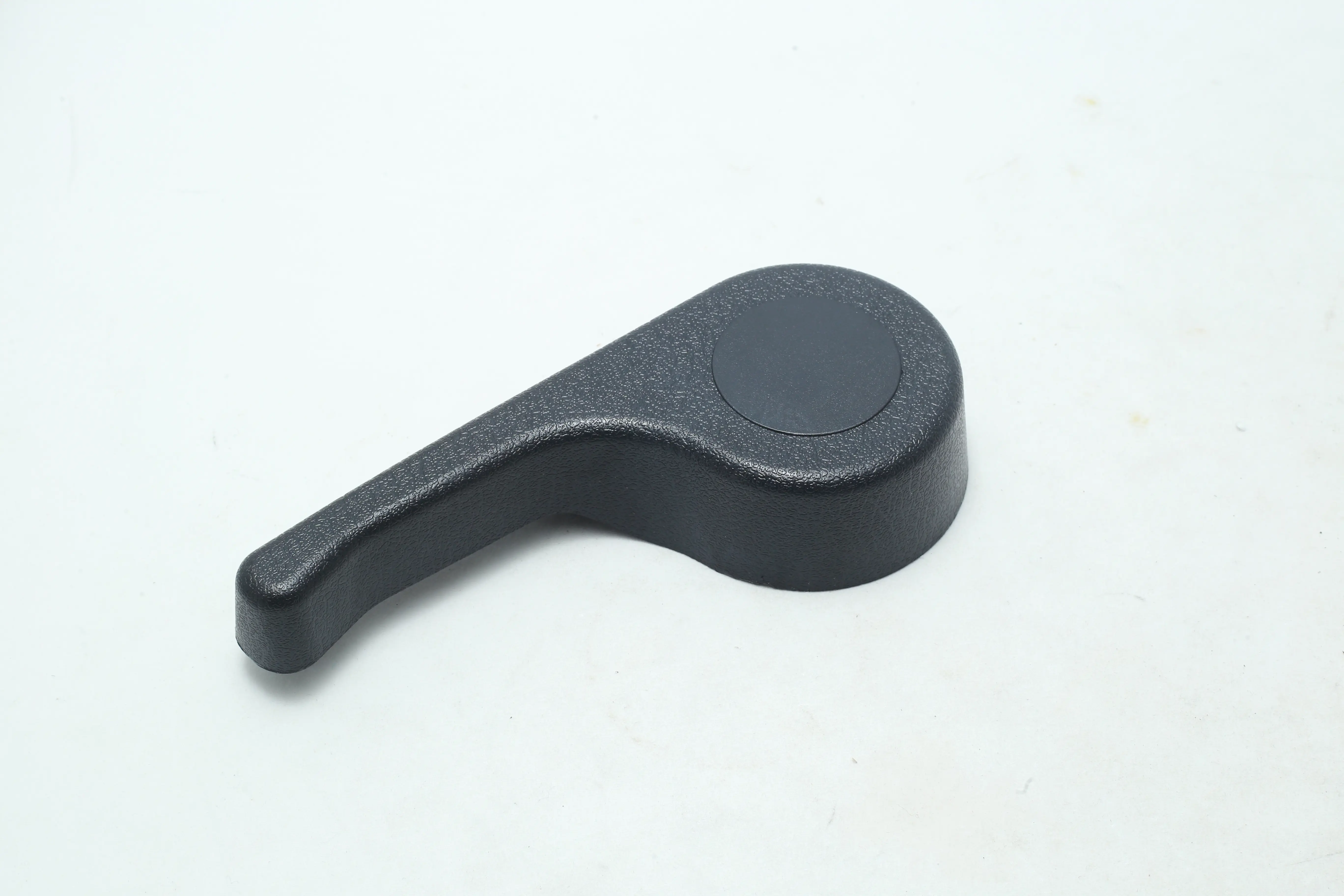 دستگیره تنظیم صندلی پژو و سمند راست مشکی اتحاد طلایی