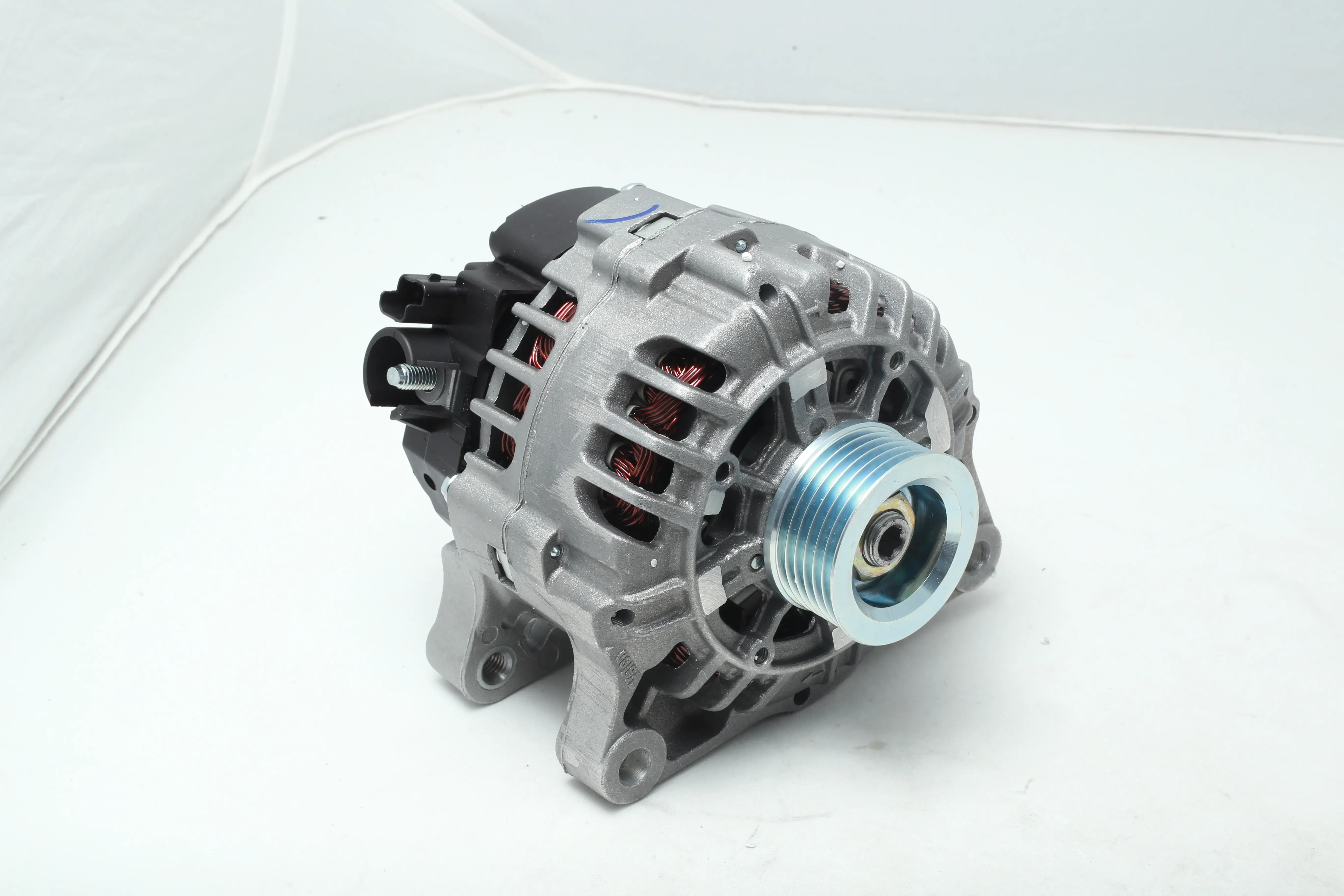 دینام پژو 207 عظام