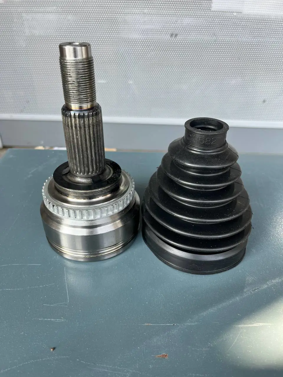 سرپلوس بیرونی با گردگیر تیگو7 SOMINEK