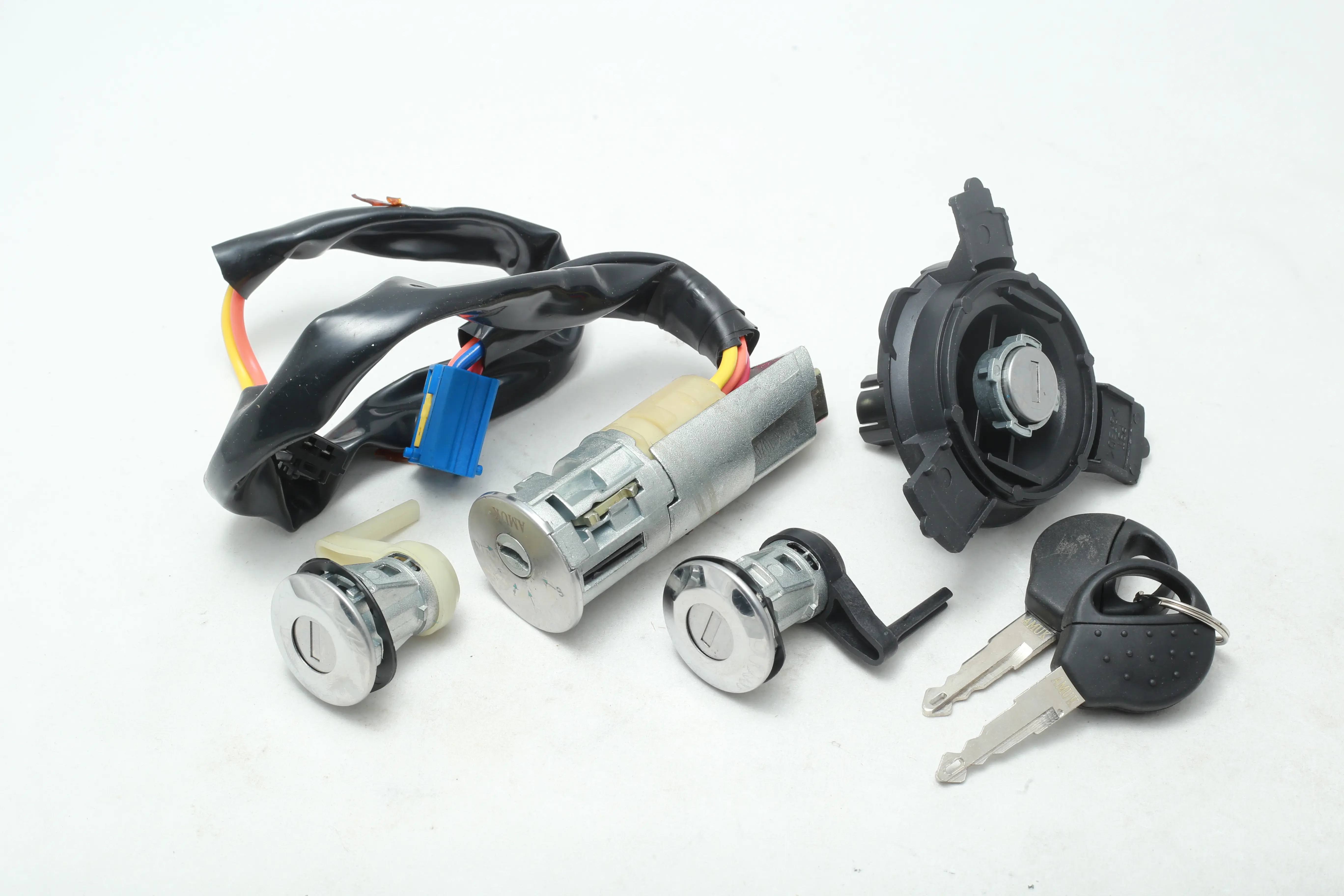 سویچ استارت پژو 206 کامل اتوموتورز