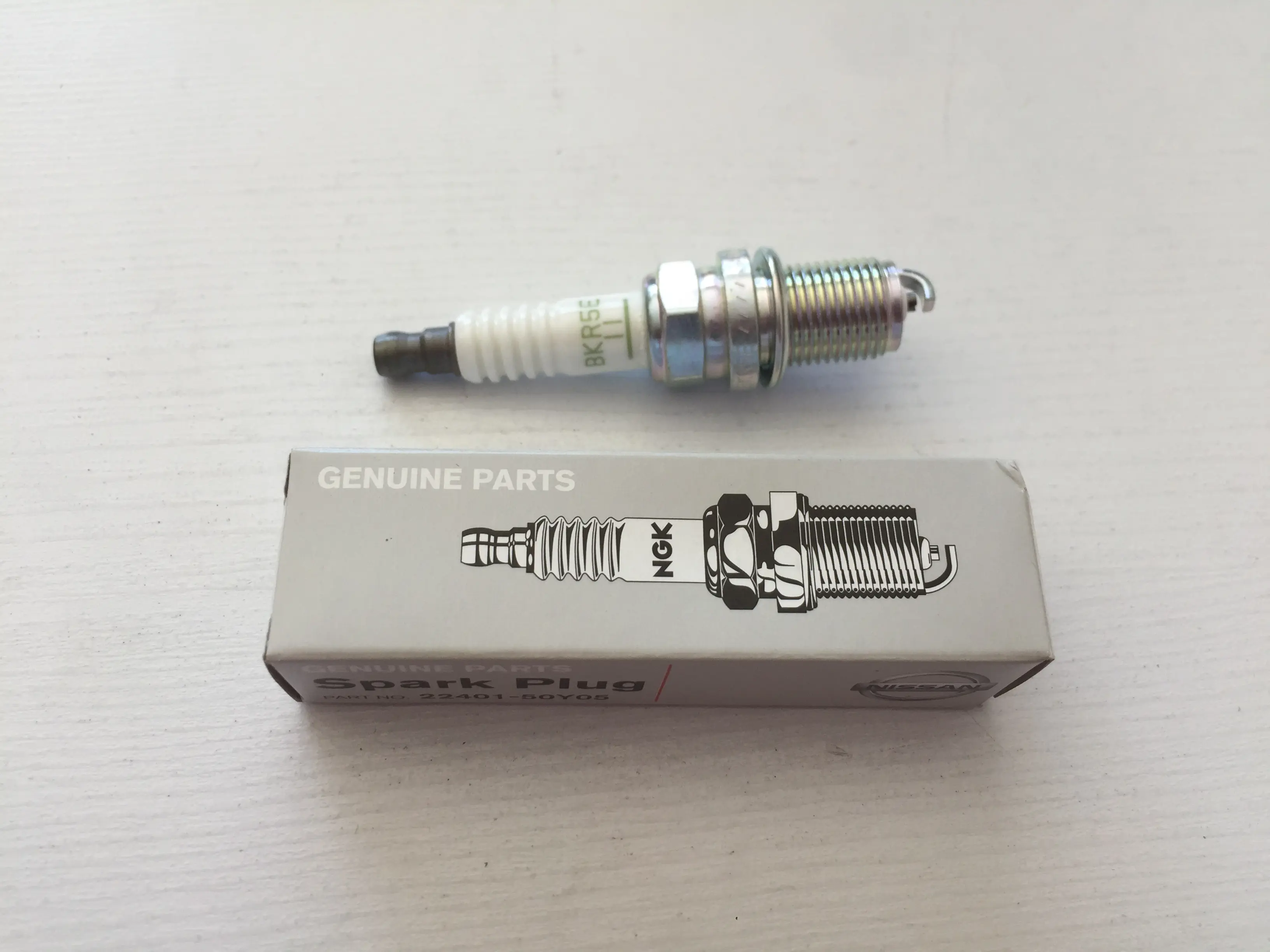 شمع پیکاپ NISSAN MOTOR اصلی