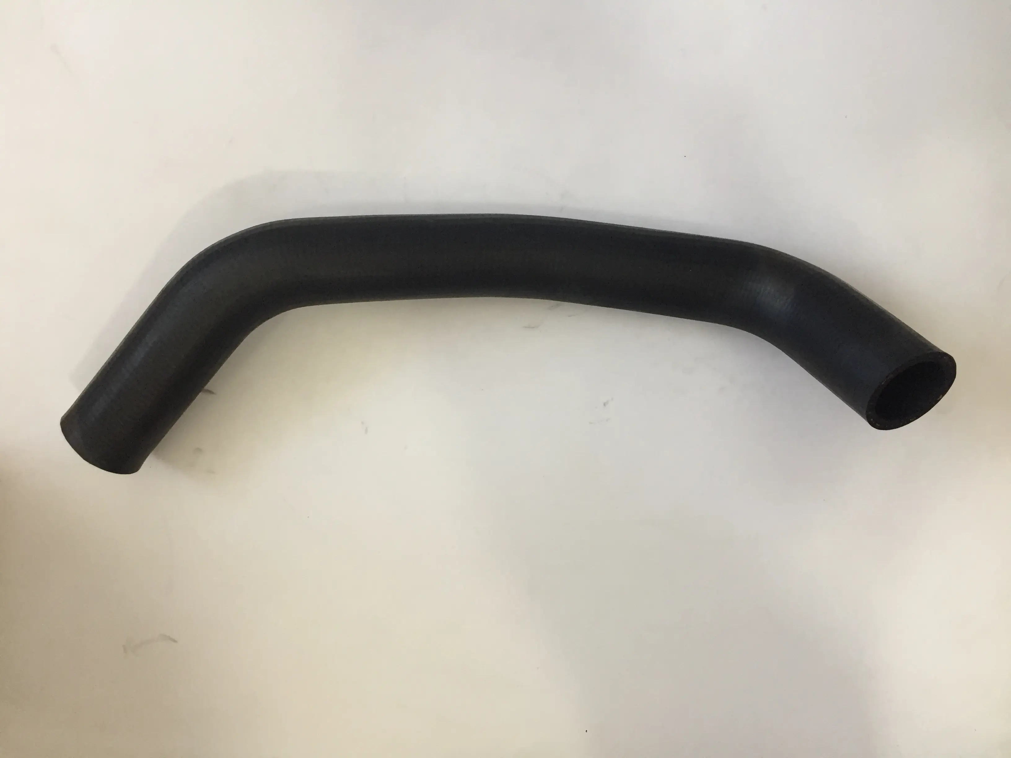 شیلنگ بالای رادیات پیکاپ ریچ