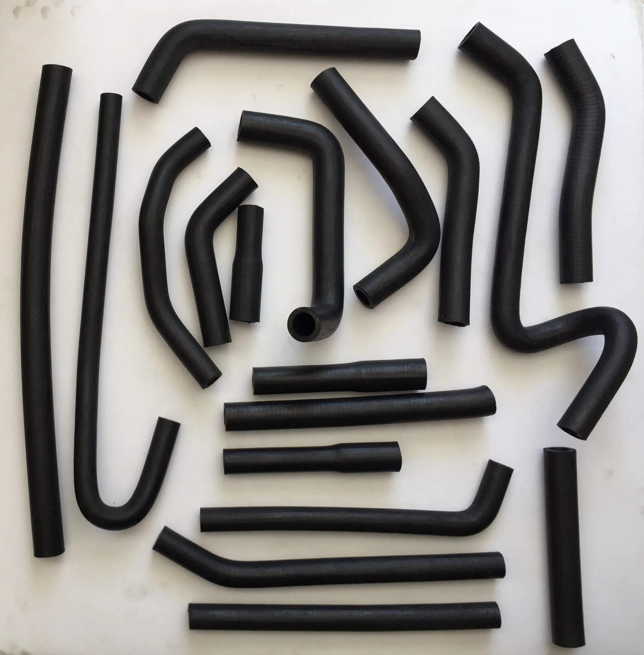 شیلنگ جات نیسان دیزل 18 تیکه