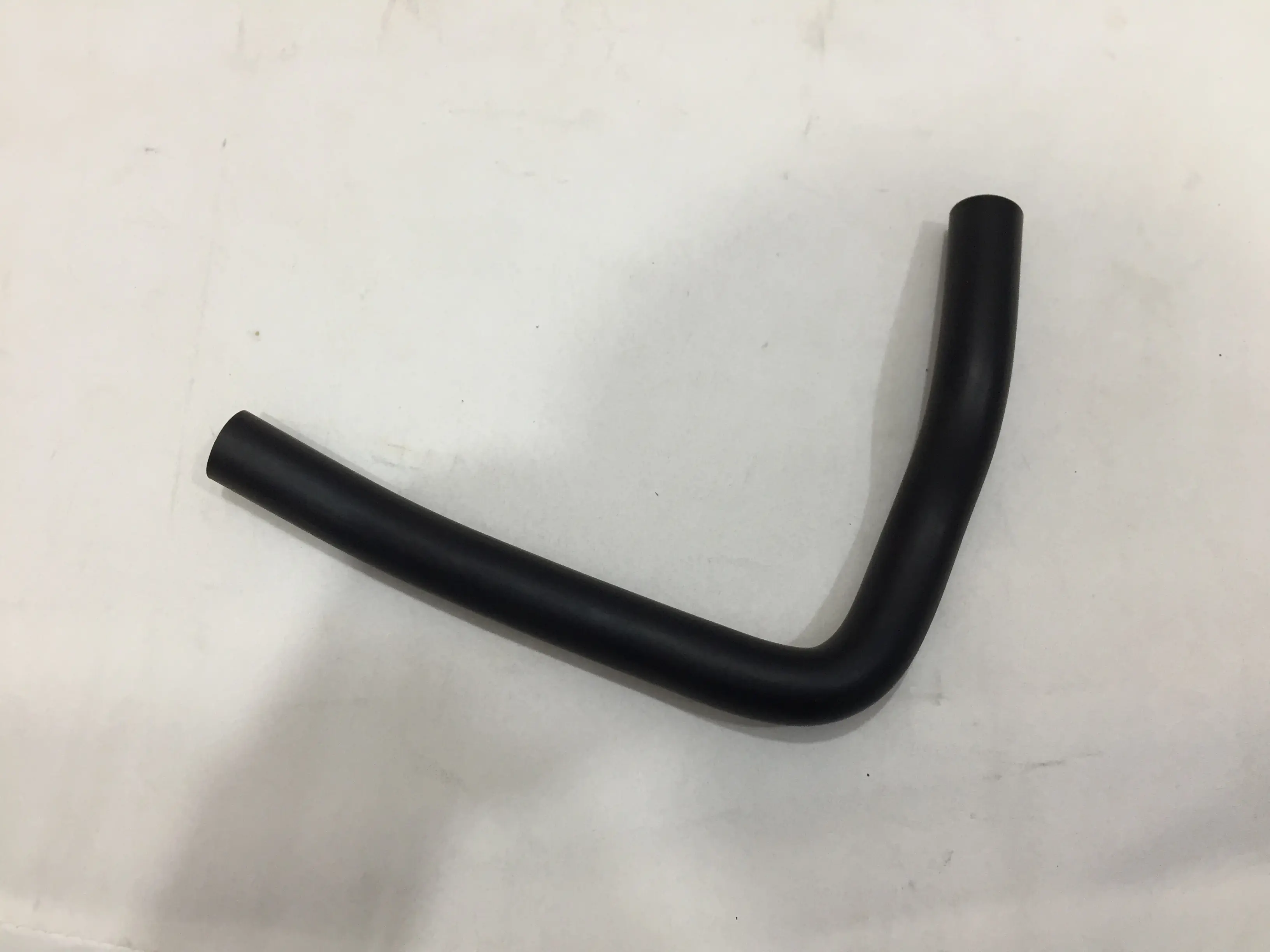 شیلنگ درب سوپاپ پیکاپ