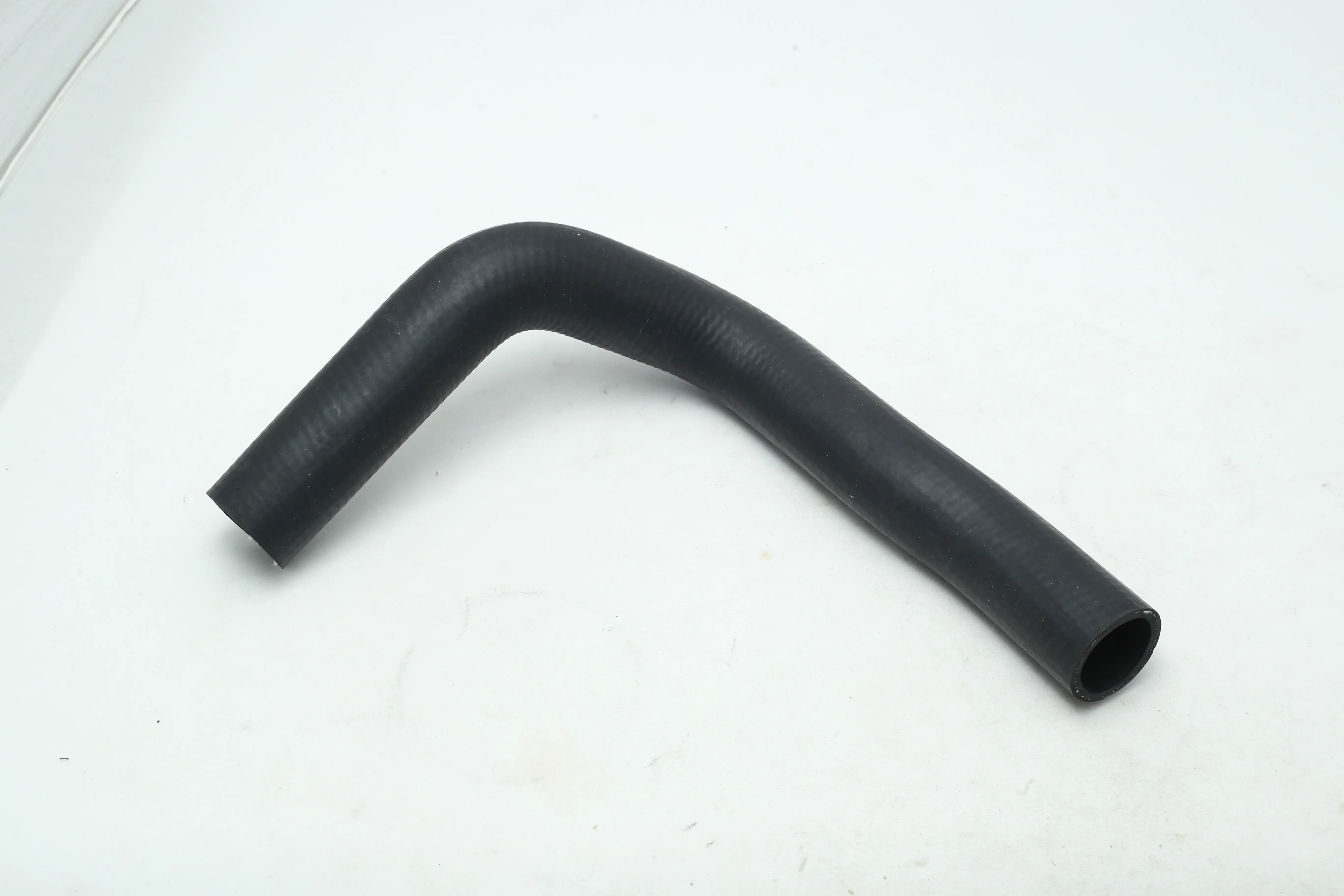 شیلنگ پایین رادیات پیکان اتحاد طلایی