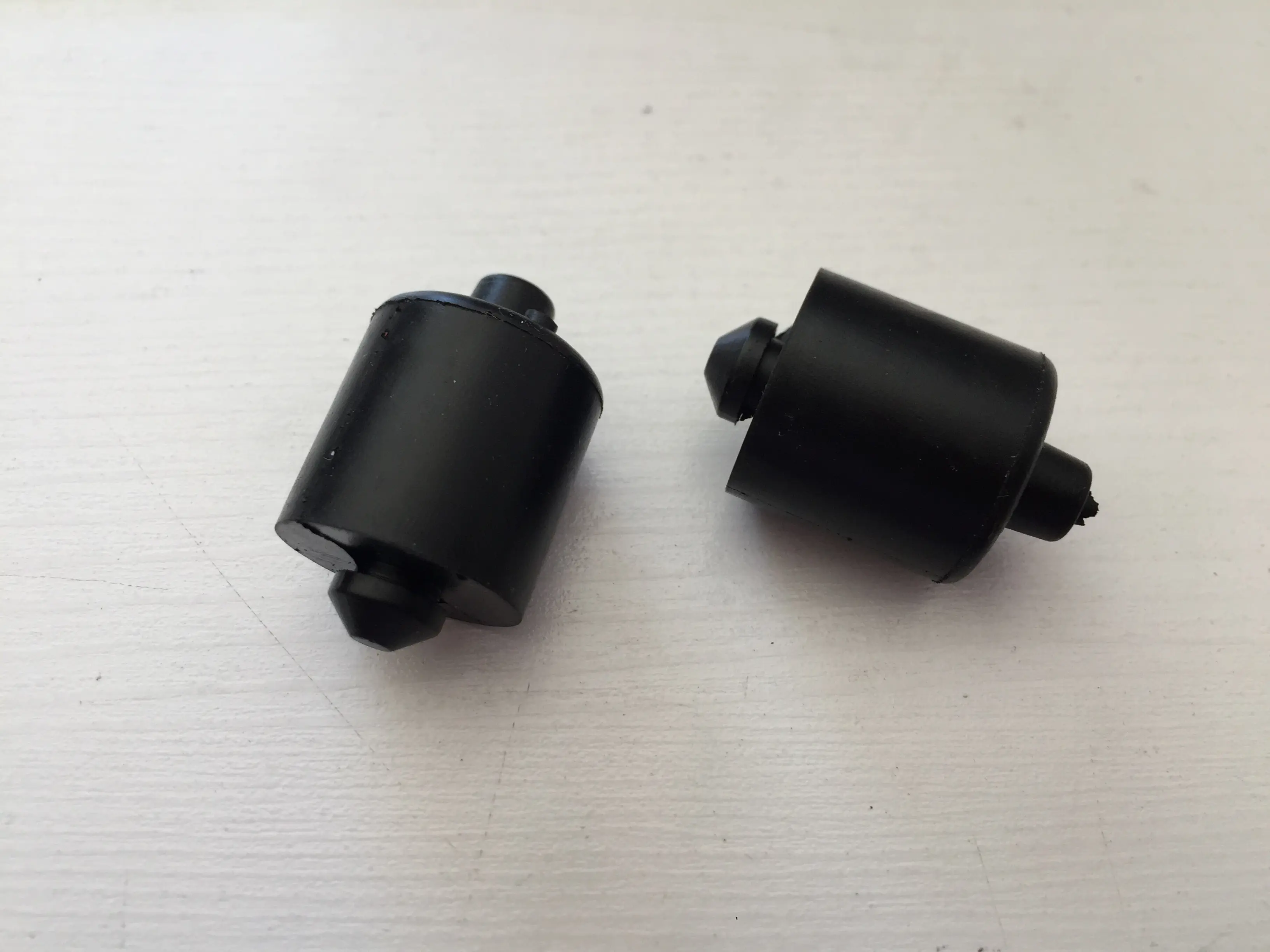 ضربگیر صندوق عقب رونیز