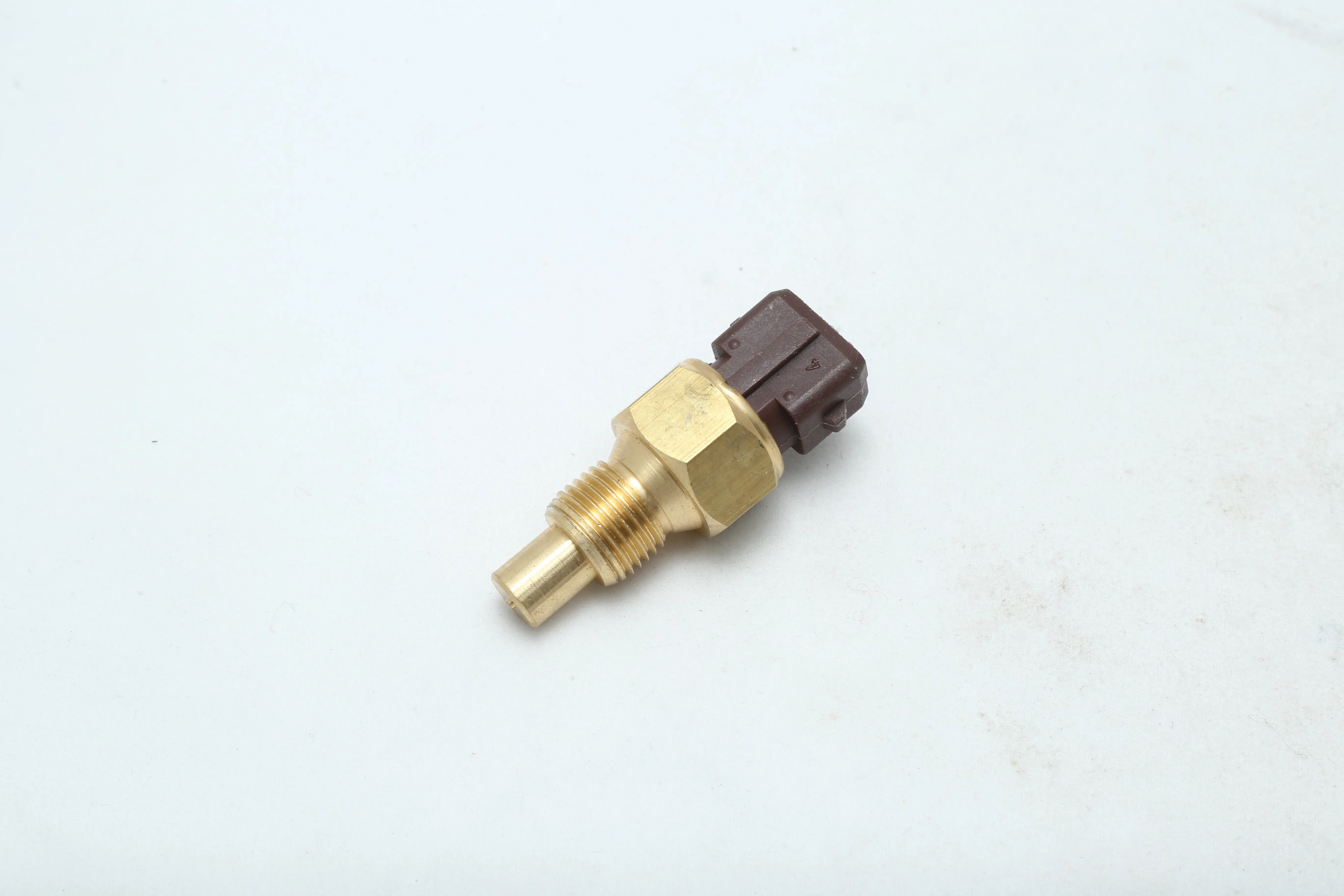 فشنگی آب پژو 405 دو فیش قهوه ای HIC
