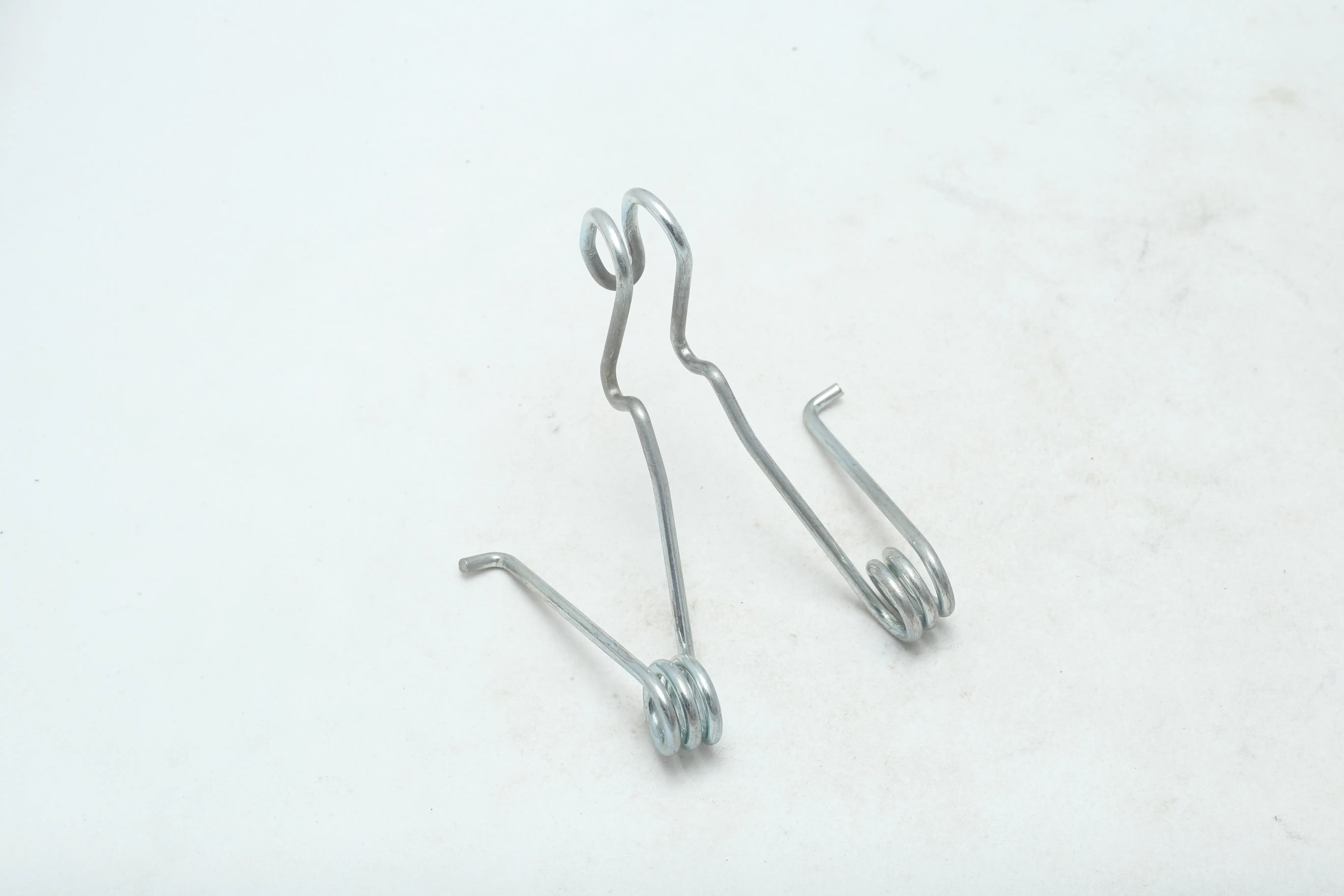 فنر نگهدارنده رادیاتور پژو 405 HIC