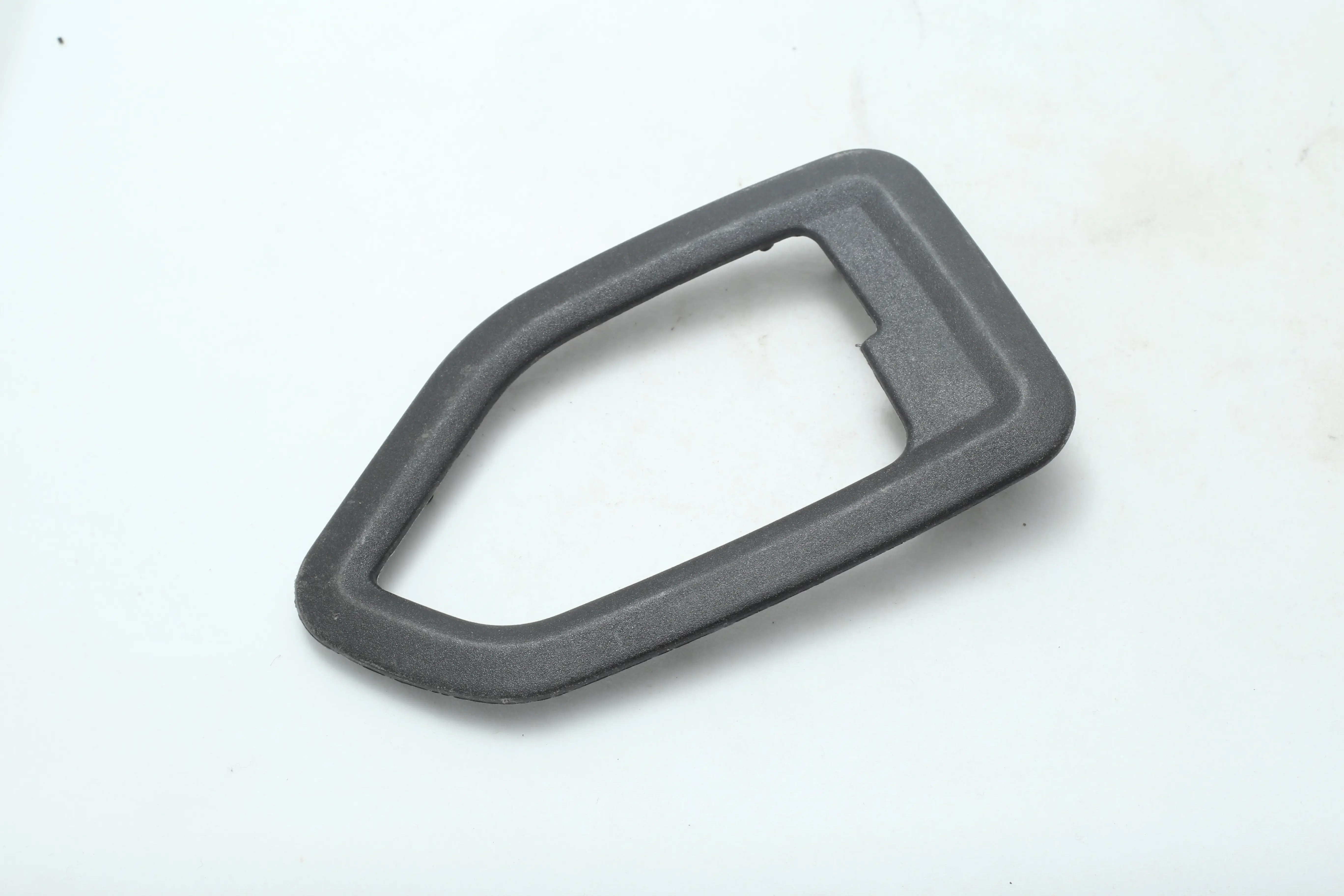 قاب دستگیره درب بازکن داخل پژو 405 راست کروز