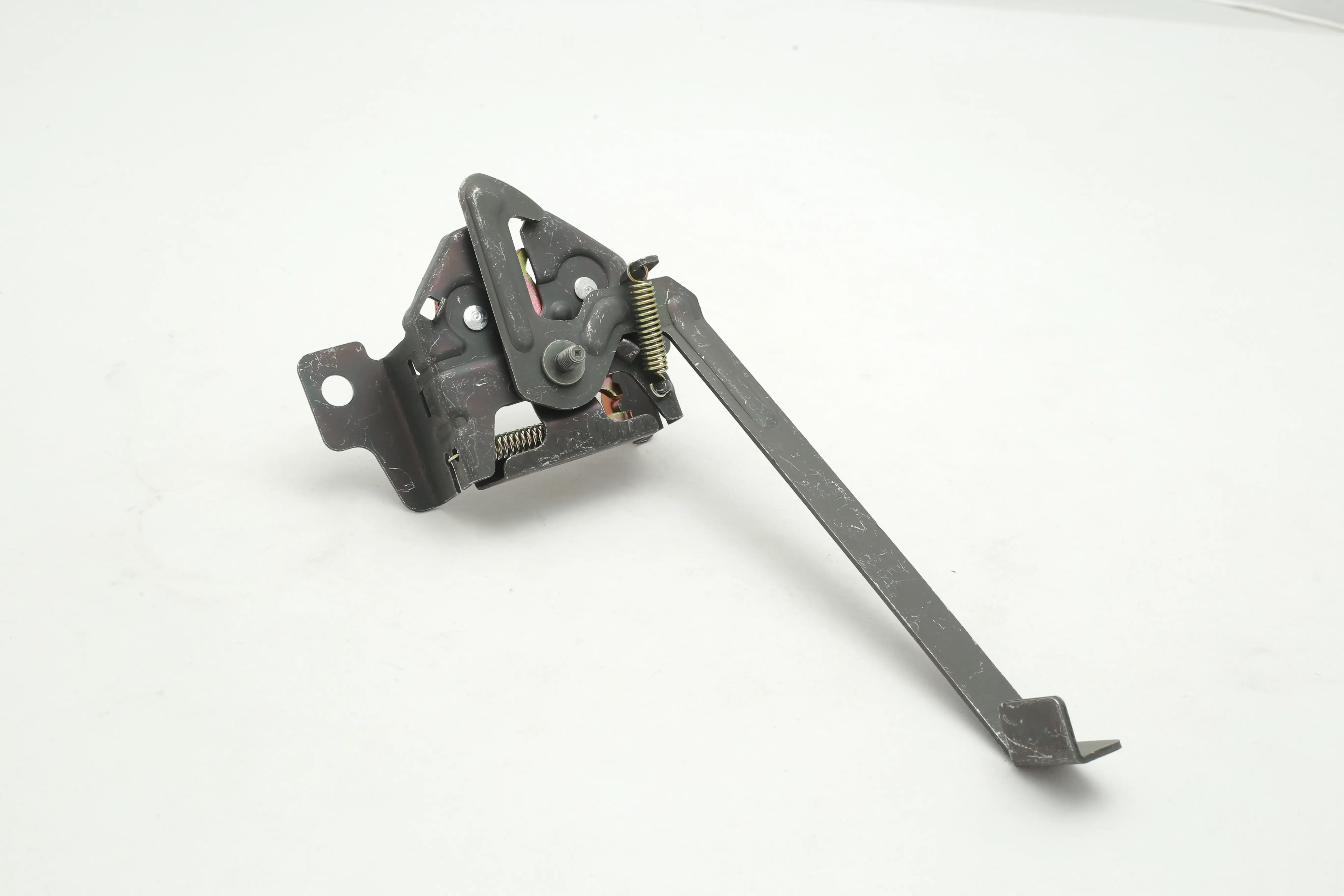 قفل کاپوت 132 HIC