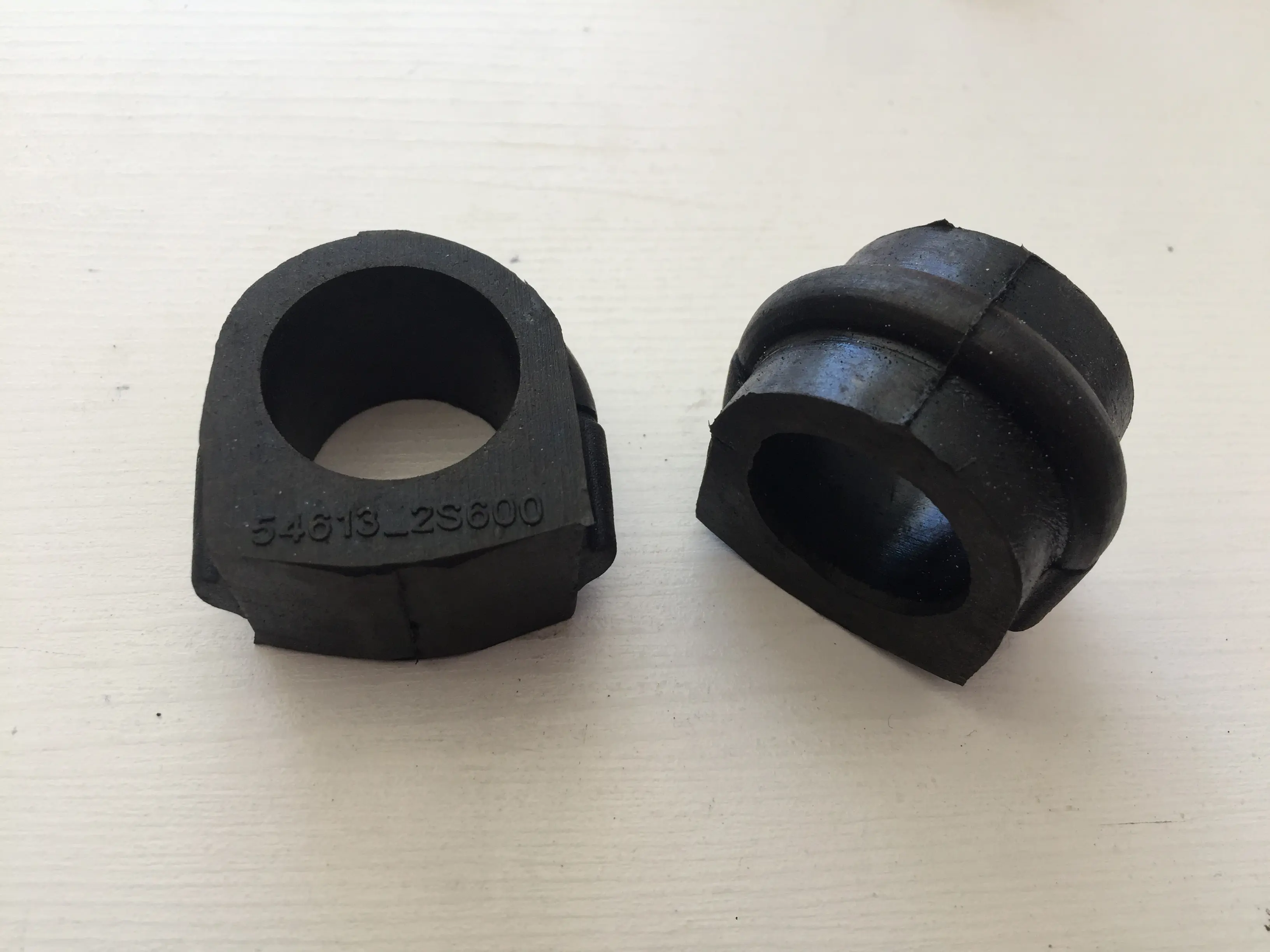 لاستیک چاکدار رونیز جلو