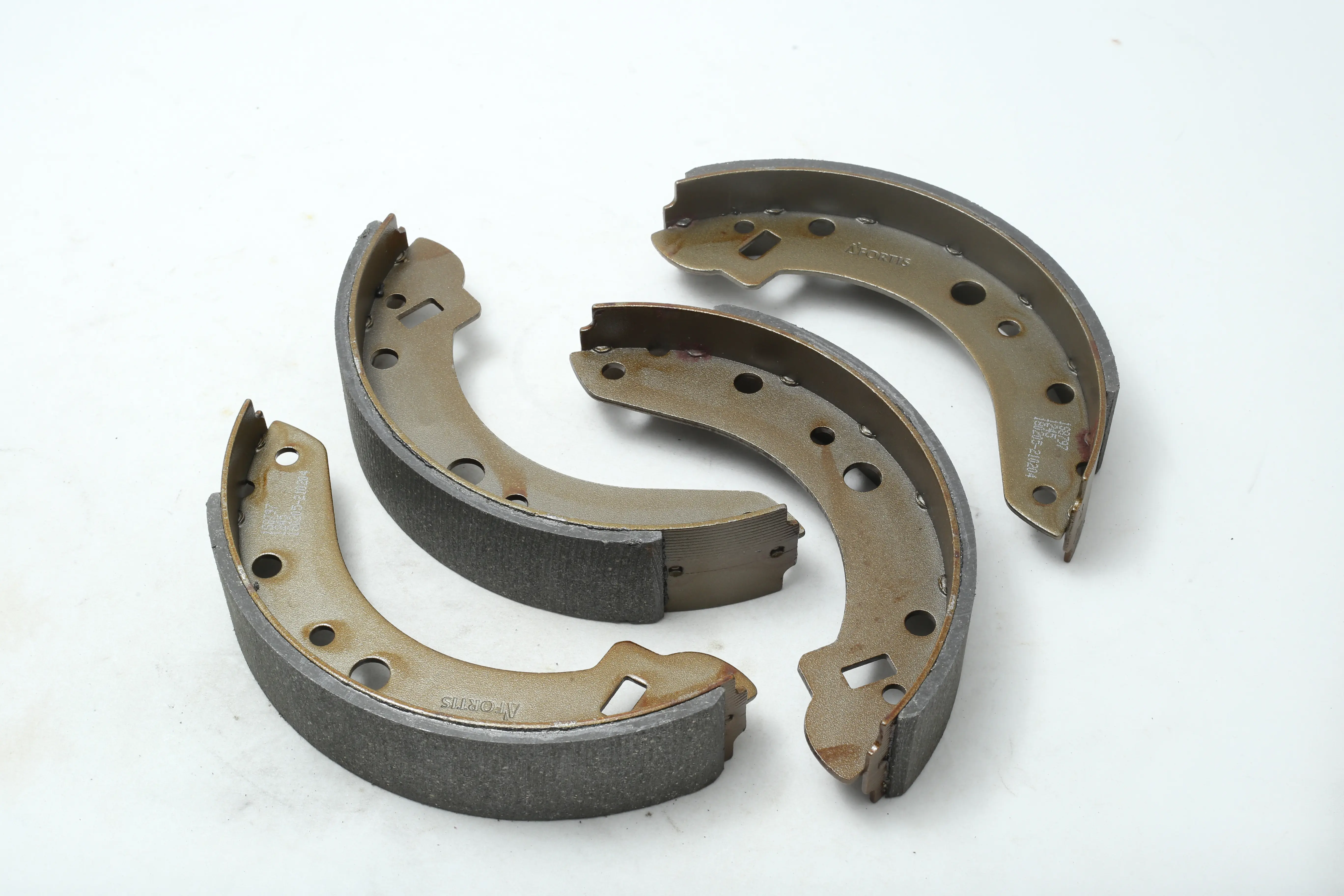 لنت عقب پیکان ایساکو