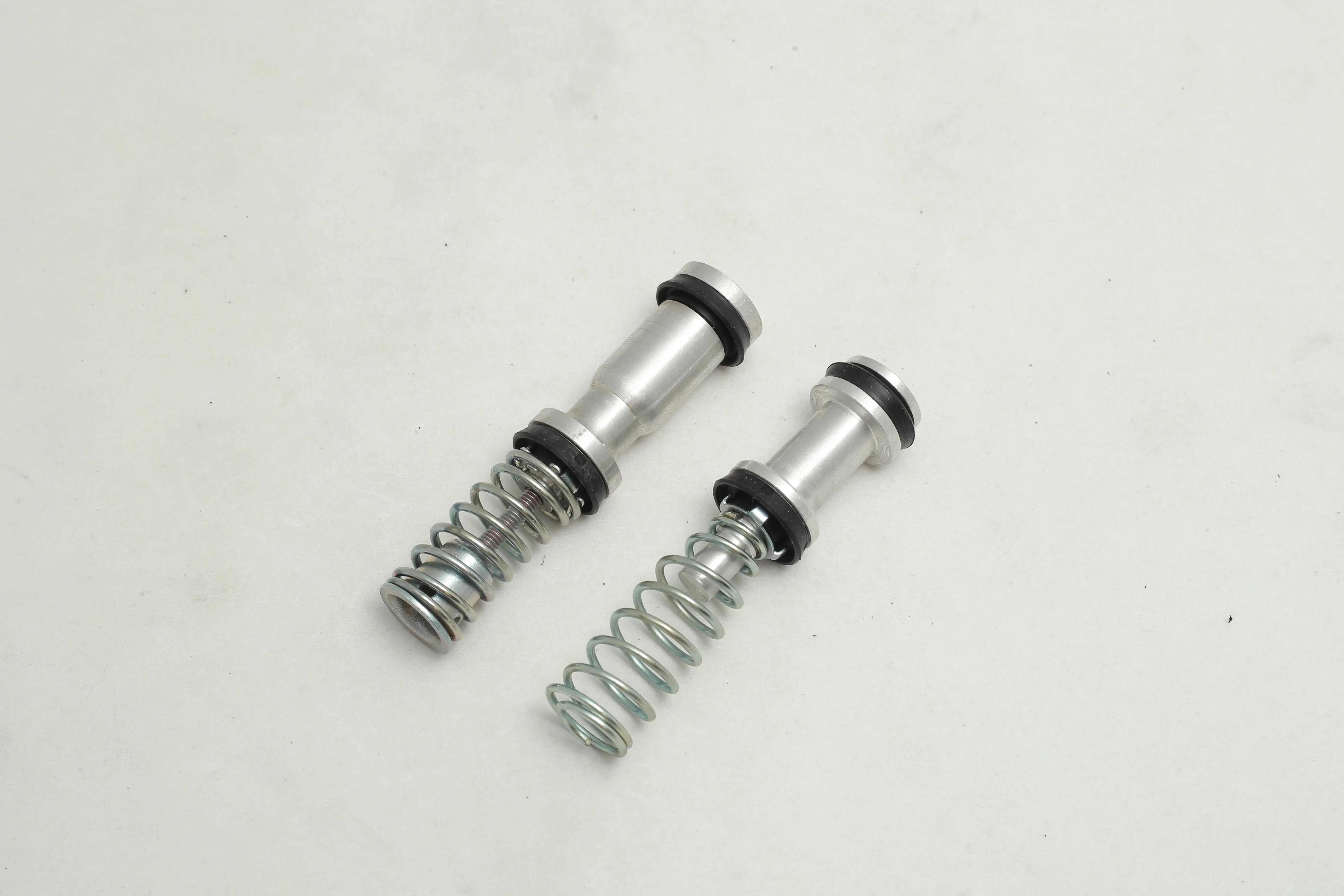 لوازم ترمز بالا پراید دو پیستونه HIC