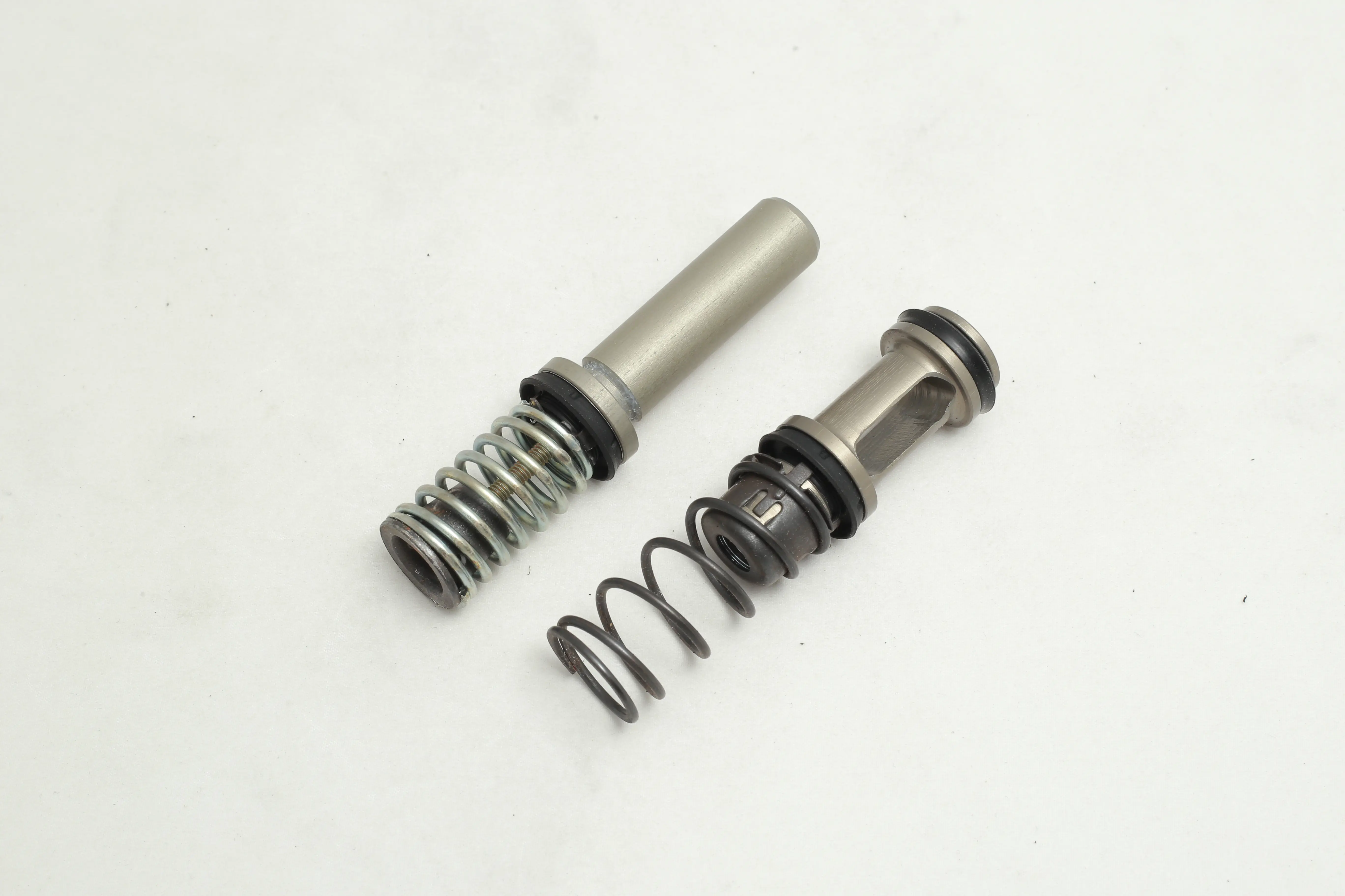 لوازم ترمز بالا پراید دو پیستونه HIC ABS