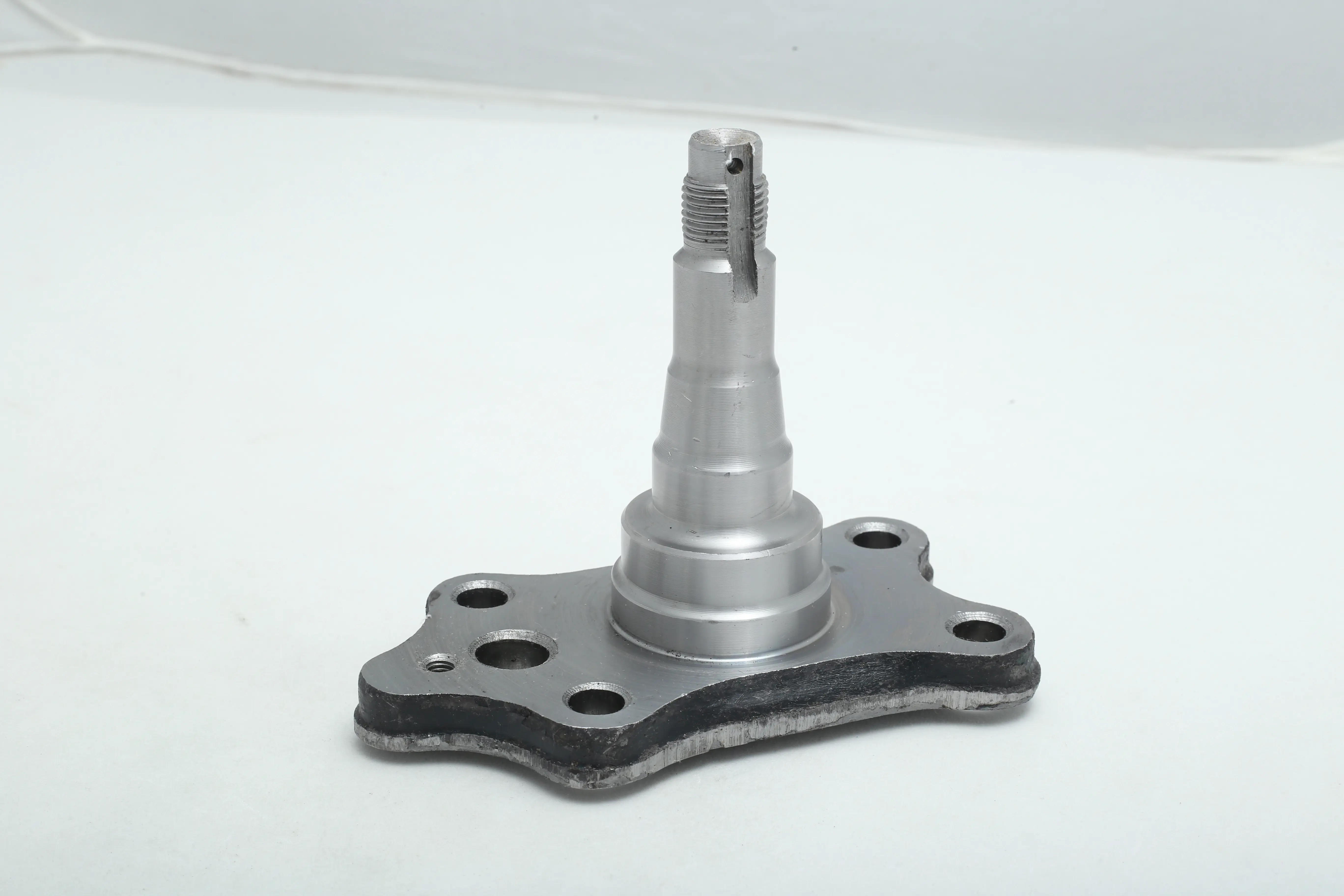 محور چرخ عقب تیبا چپ اتحاد طلایی