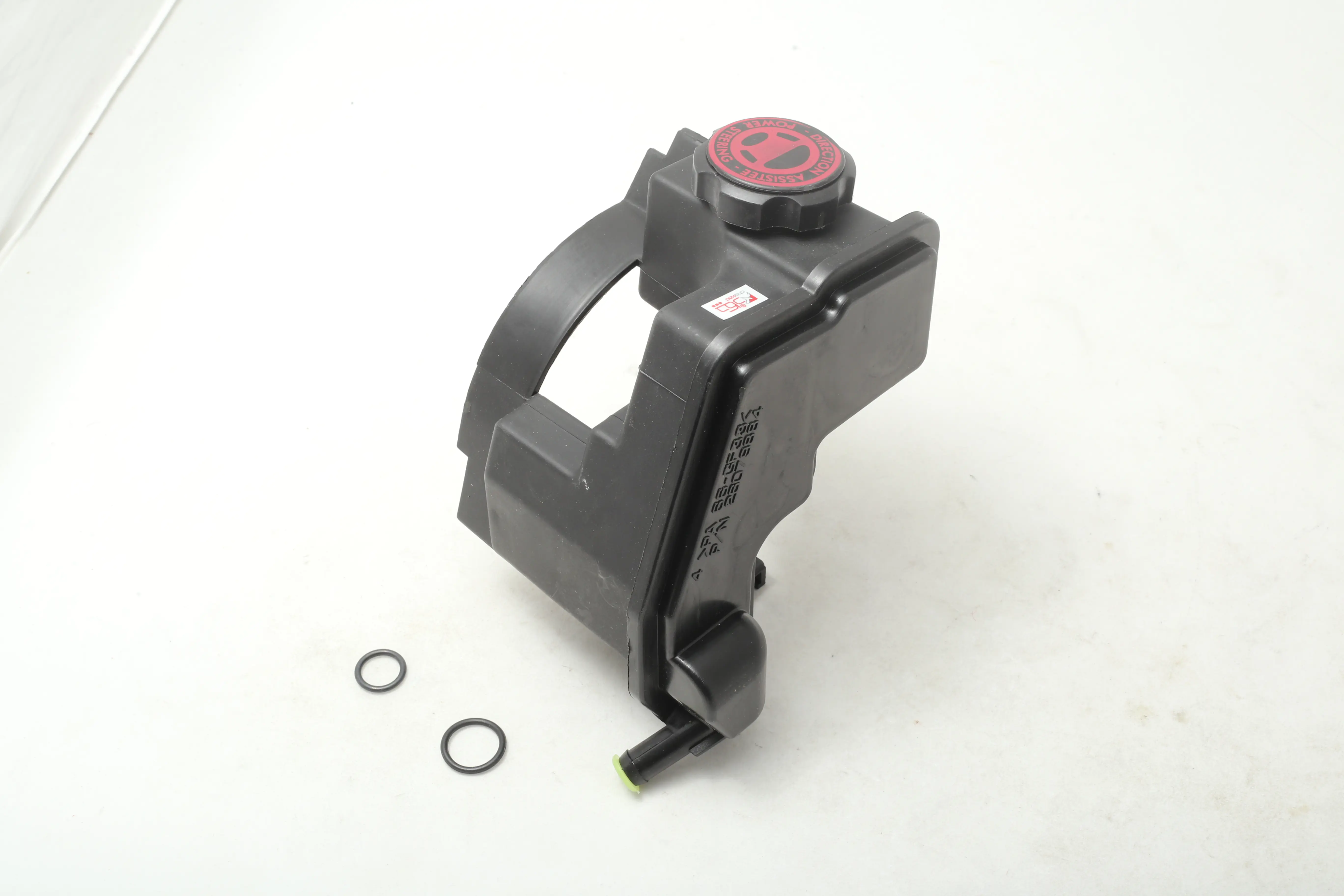 مخزن هیدرولیک پژو 206 تیپ 5 چکاد