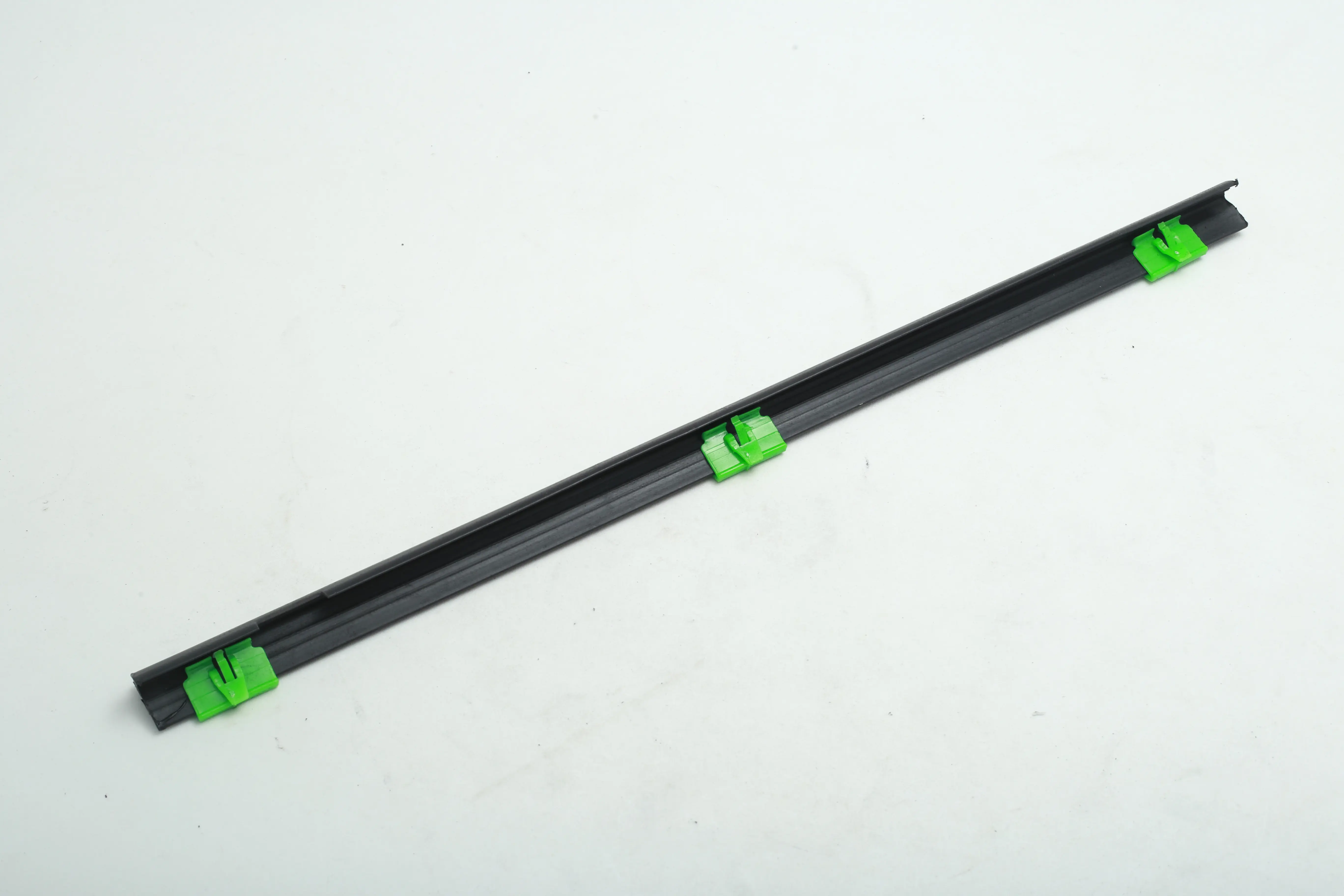 نوار آبگیر پراید بیرونی درب جلو HIC