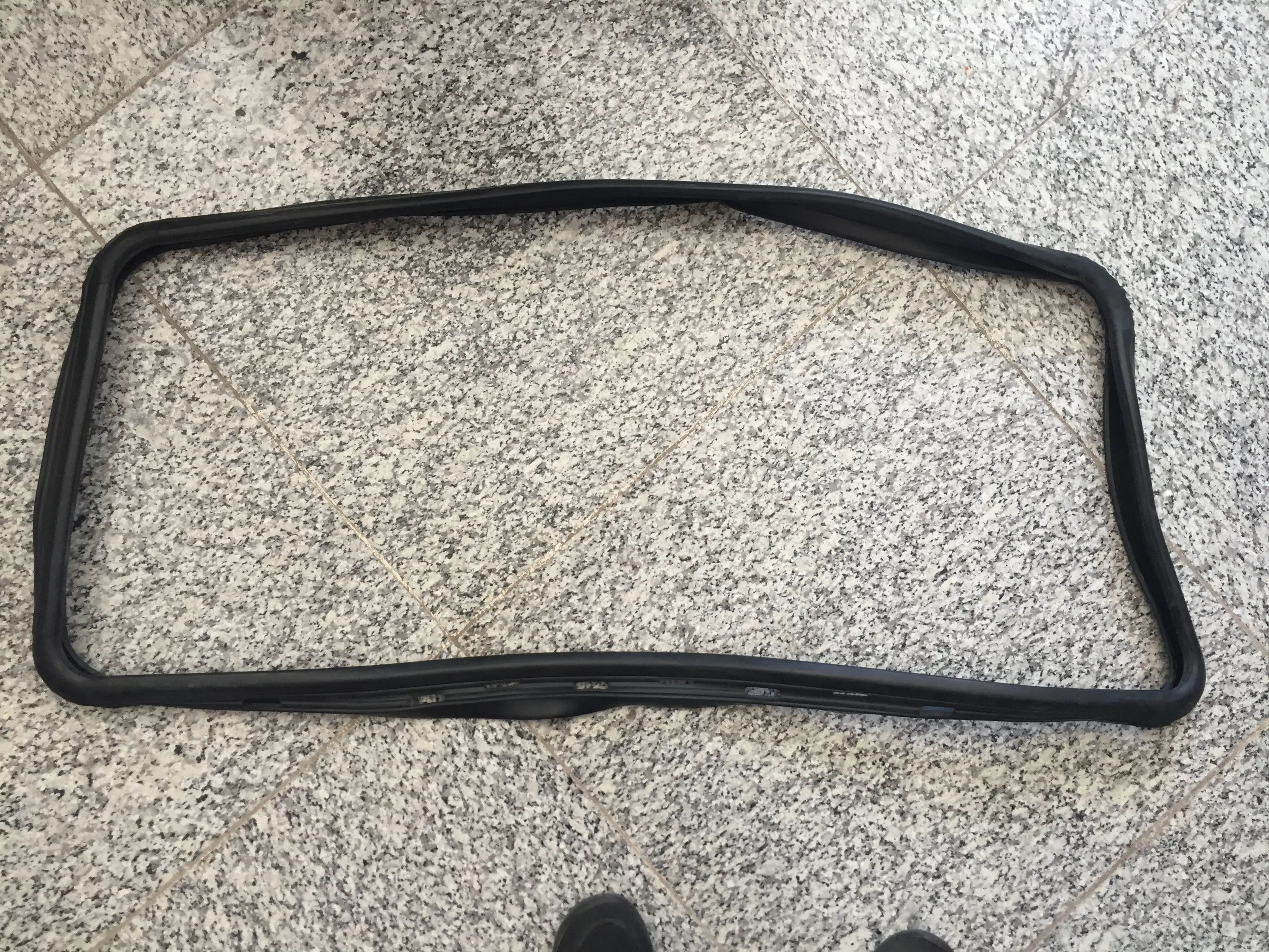 نوار شیشه بغل ساید عقب پاترول 2 درب