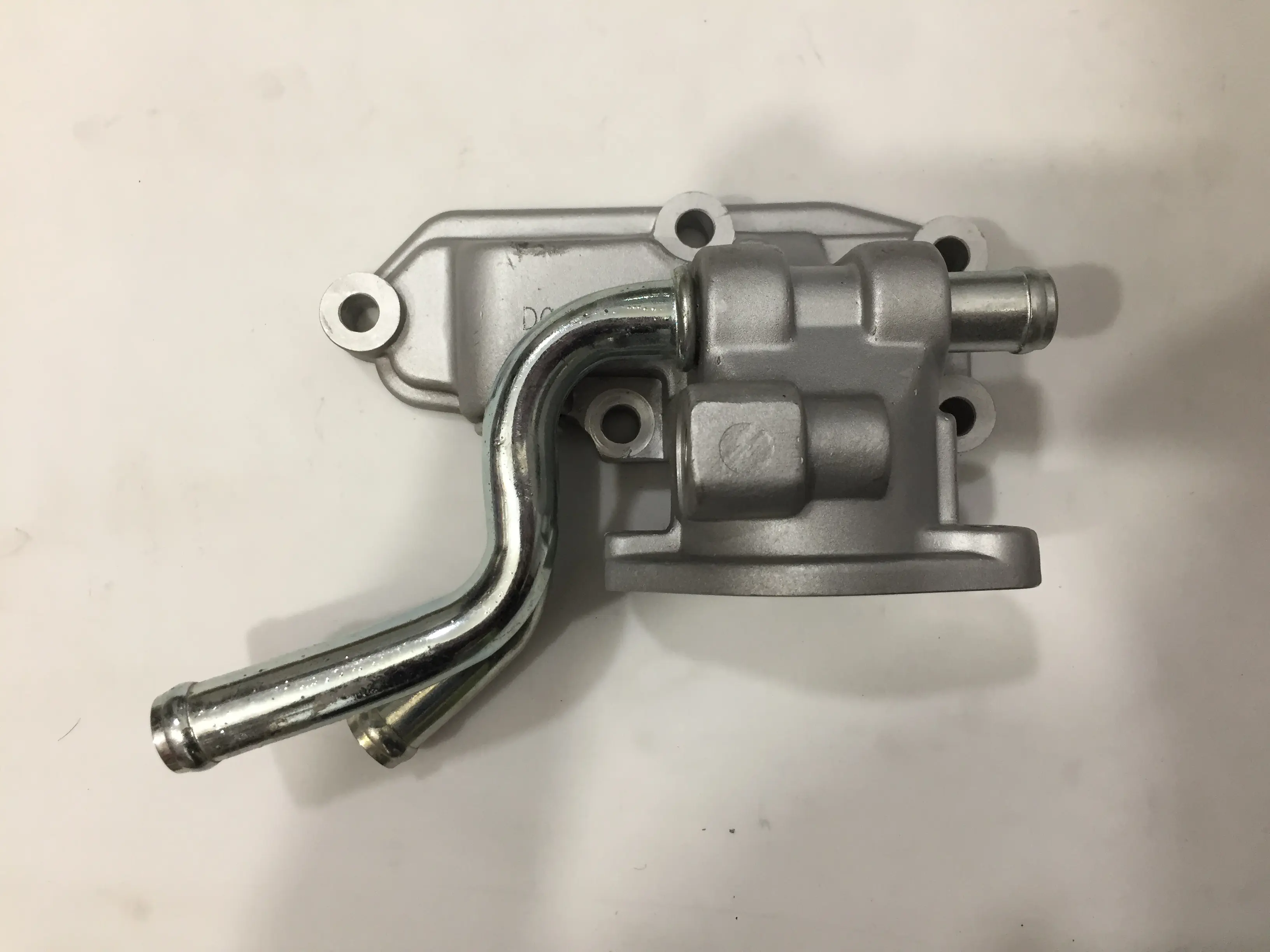 هوزینگ ترموستات نیسان دیزل