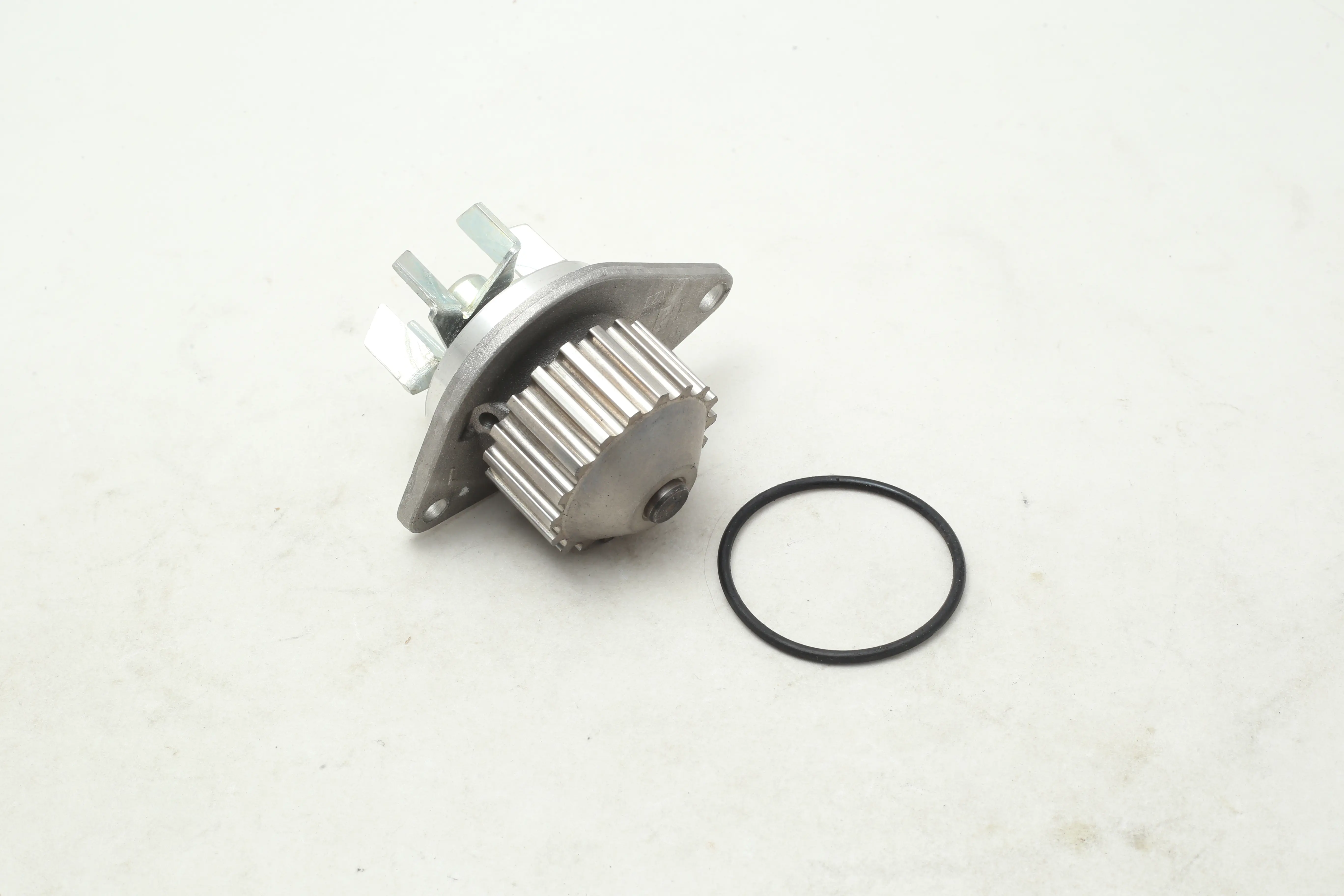 واتر پمپ پژو 206 تیپ 2 HIC - 2