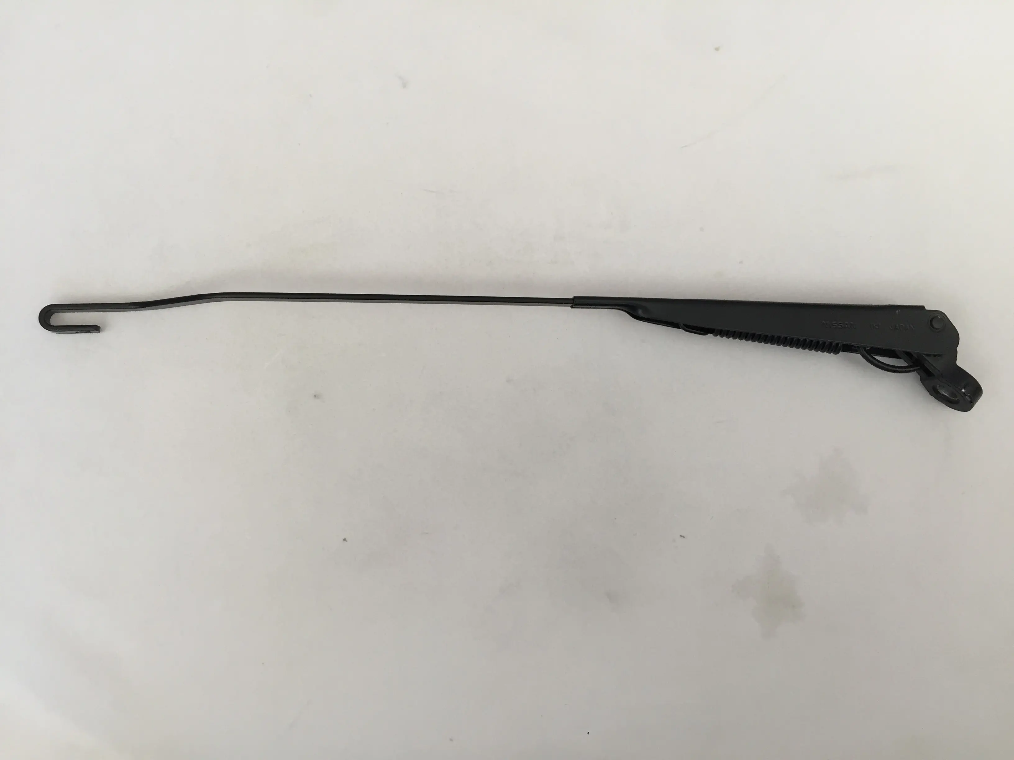 پایه برف پاک کن پیکاپ NISSAN MOTOR اصلی