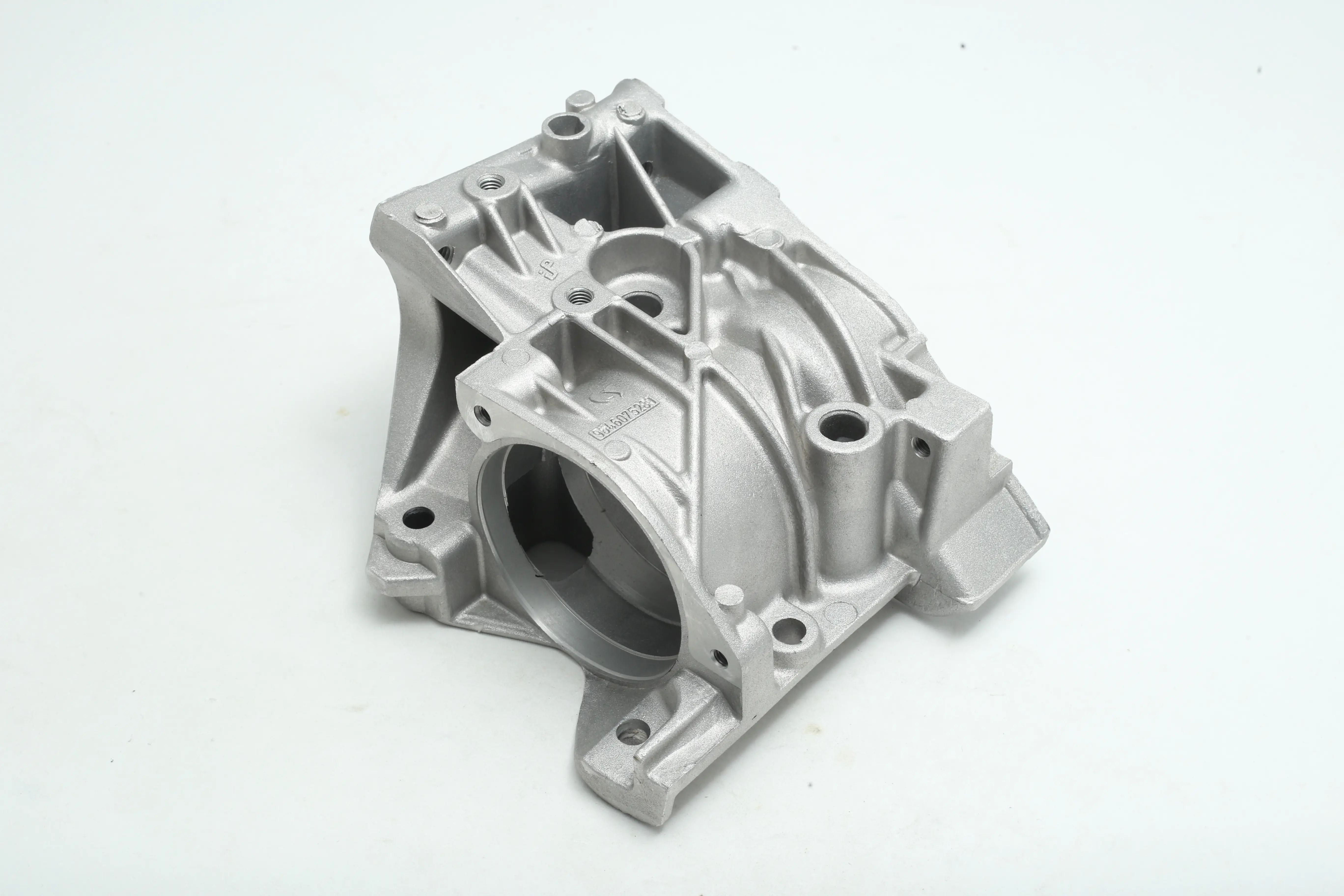 پایه واتر پمپ پژو 206 چکاد